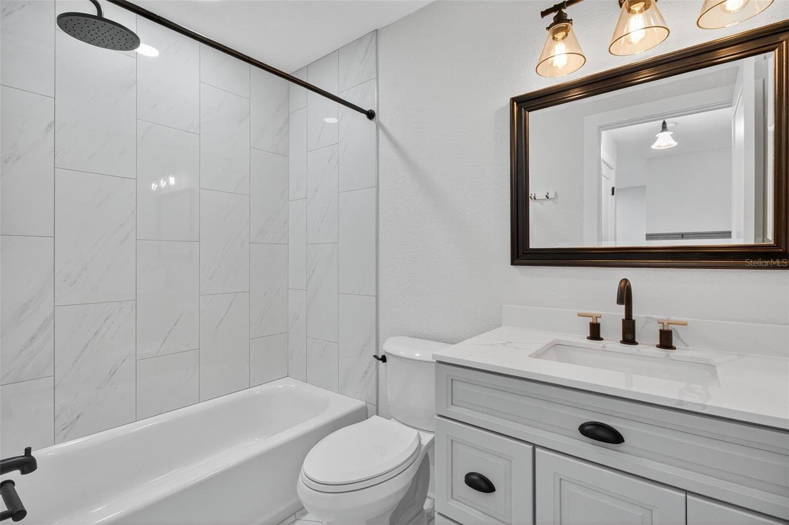 ROSETREE VILLAGE - Residential Lease