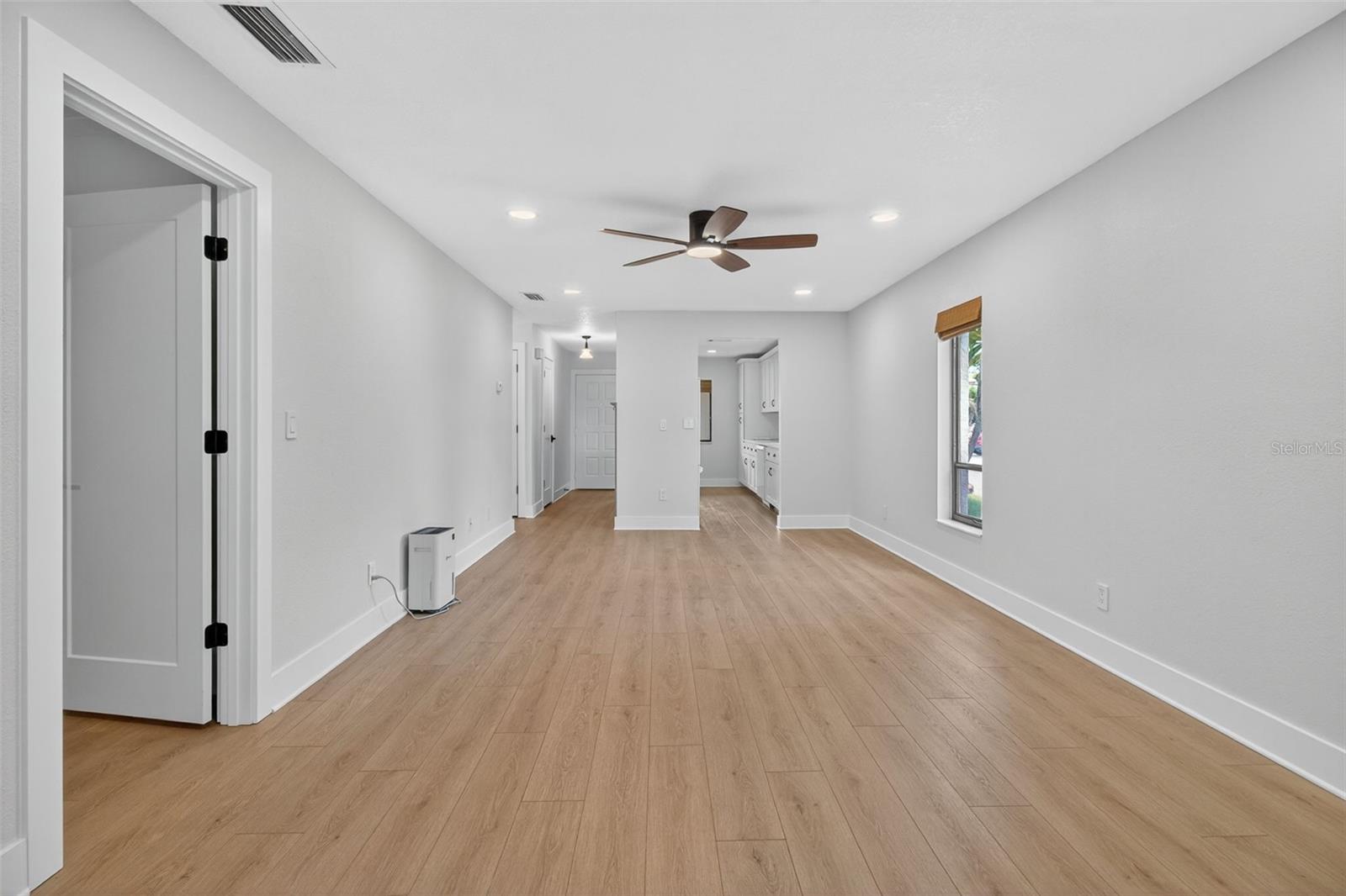 ROSETREE VILLAGE - Residential Lease