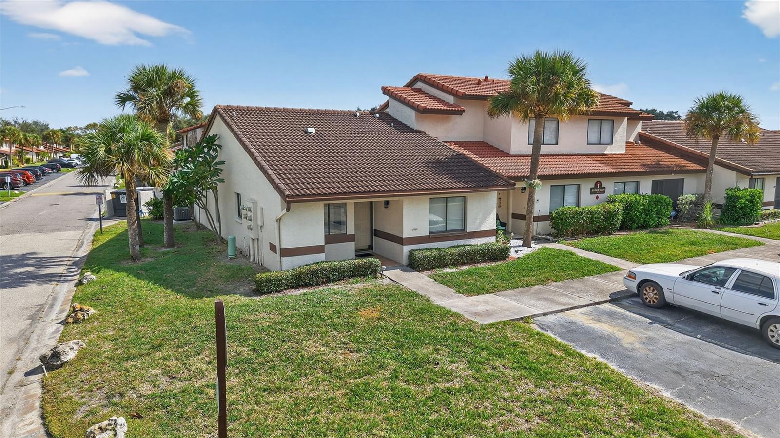 ROSETREE VILLAGE - Residential Lease