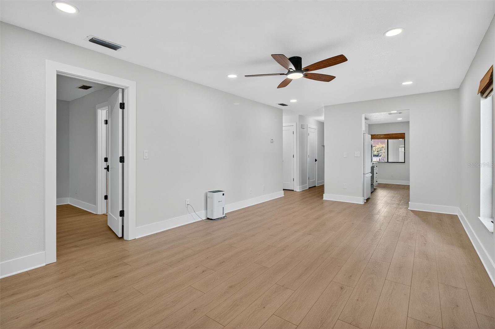 ROSETREE VILLAGE - Residential Lease