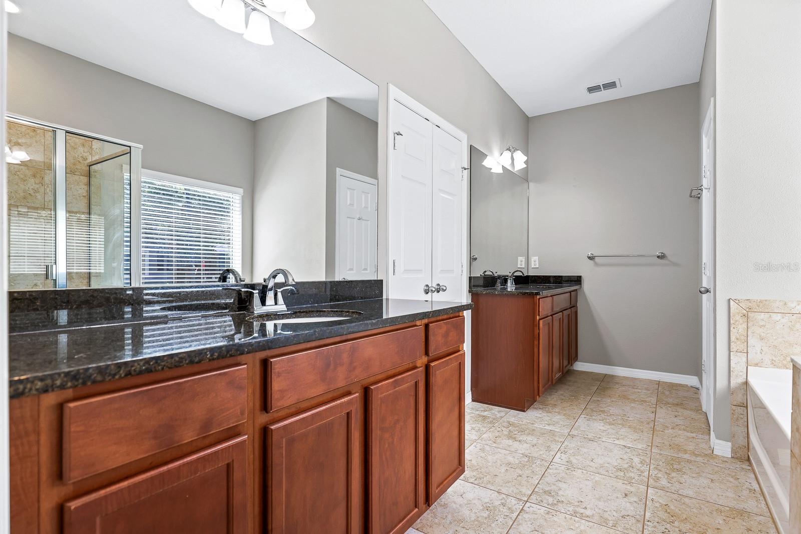 STARLING AT FISHHAWK PH IA - Residential Lease