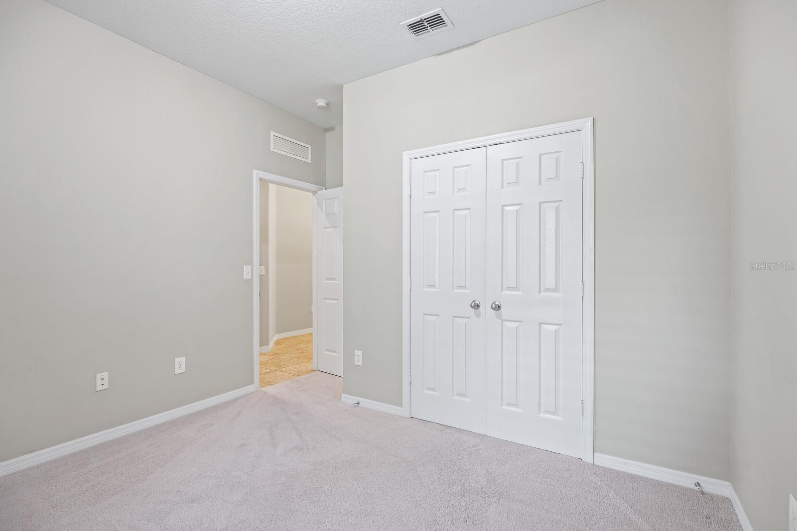 STARLING AT FISHHAWK PH IA - Residential Lease