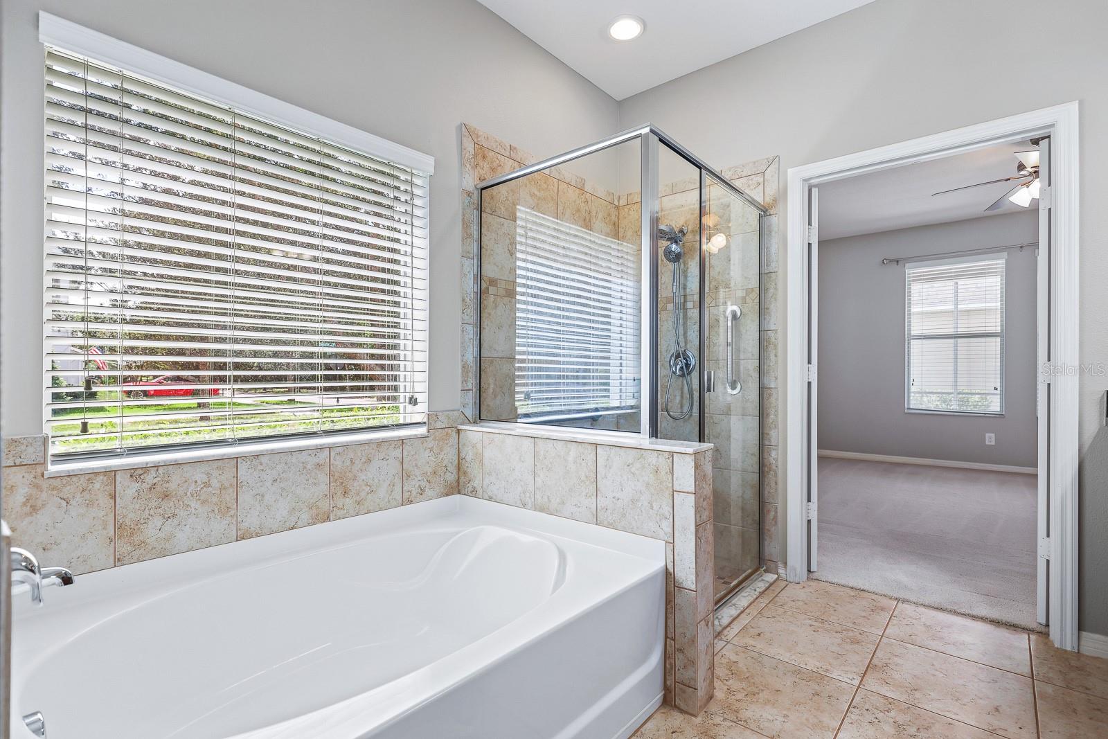 STARLING AT FISHHAWK PH IA - Residential Lease