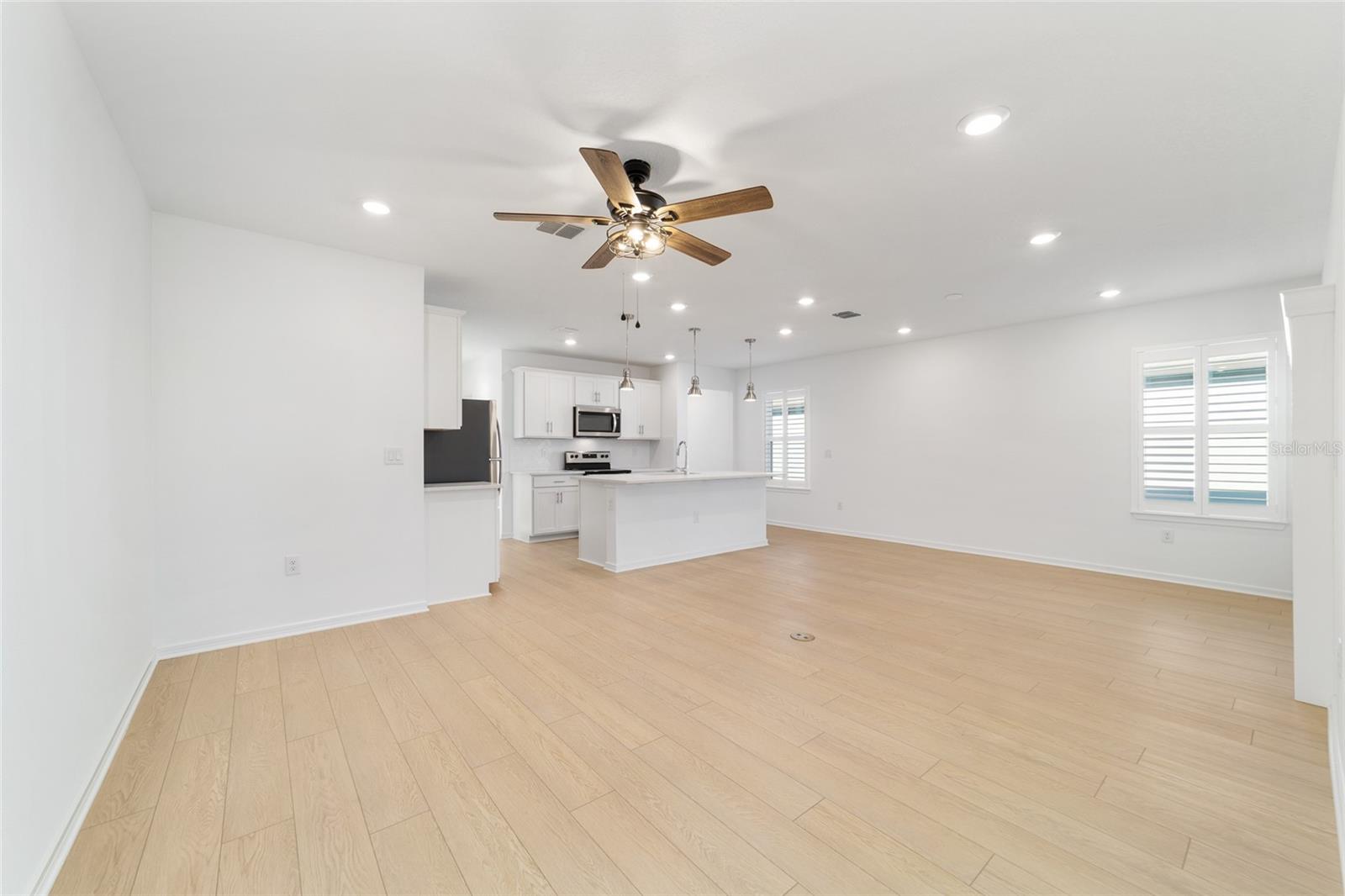 STONE CREEK - Residential Lease