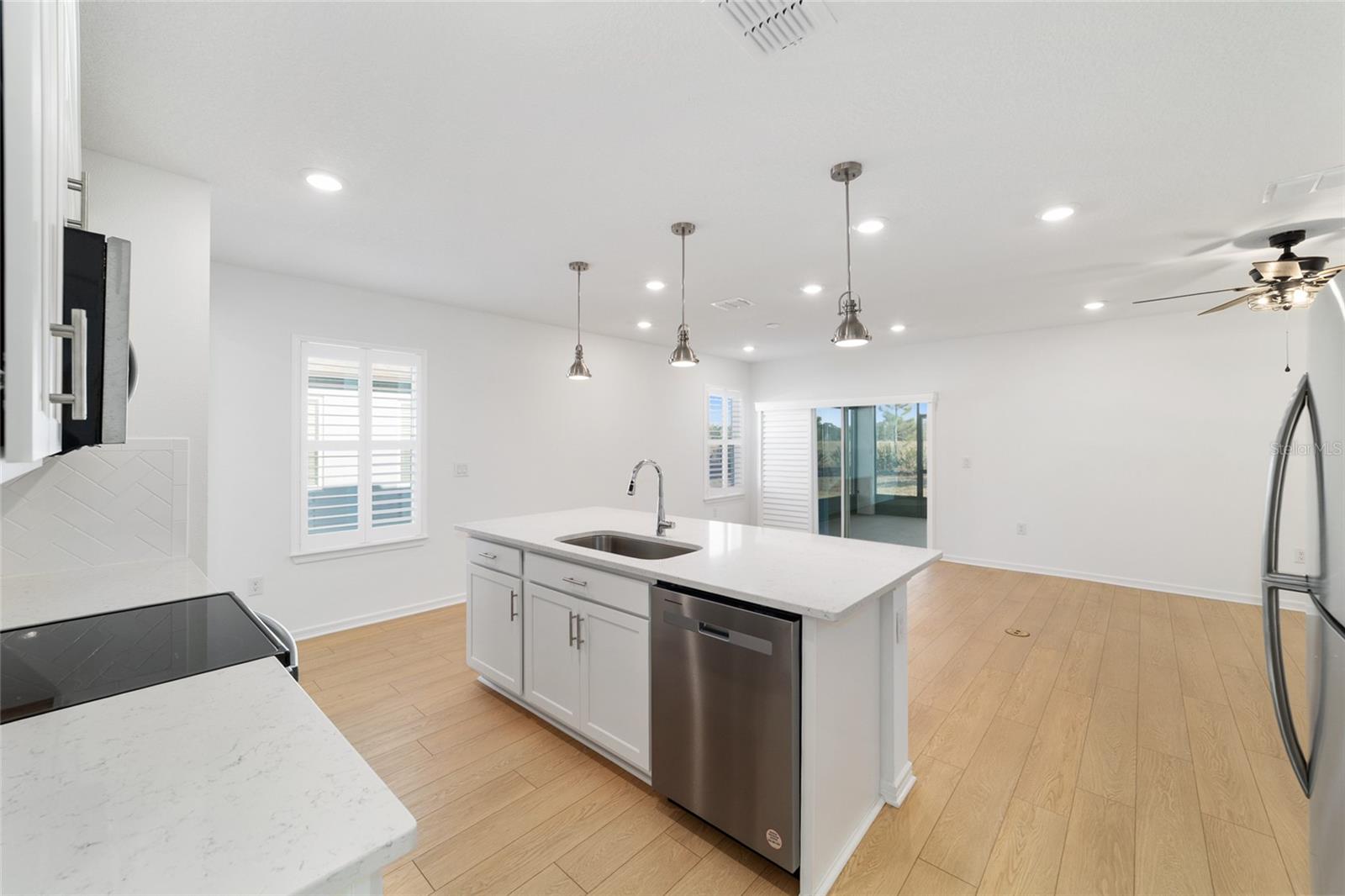 STONE CREEK - Residential Lease