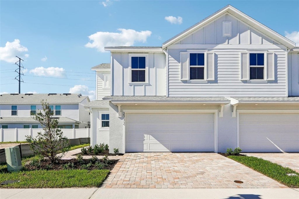 Photo of 2732 Meadow Crest Drive, Saint Cloud, FL 34773 (MLS # O6453181)