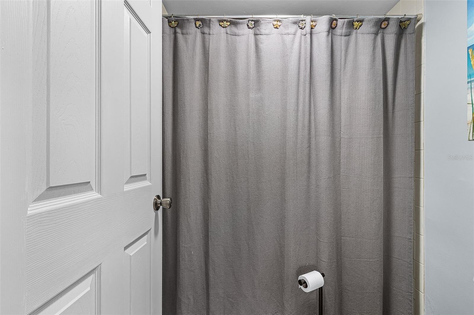 LOS CINCO A CONDO - Residential