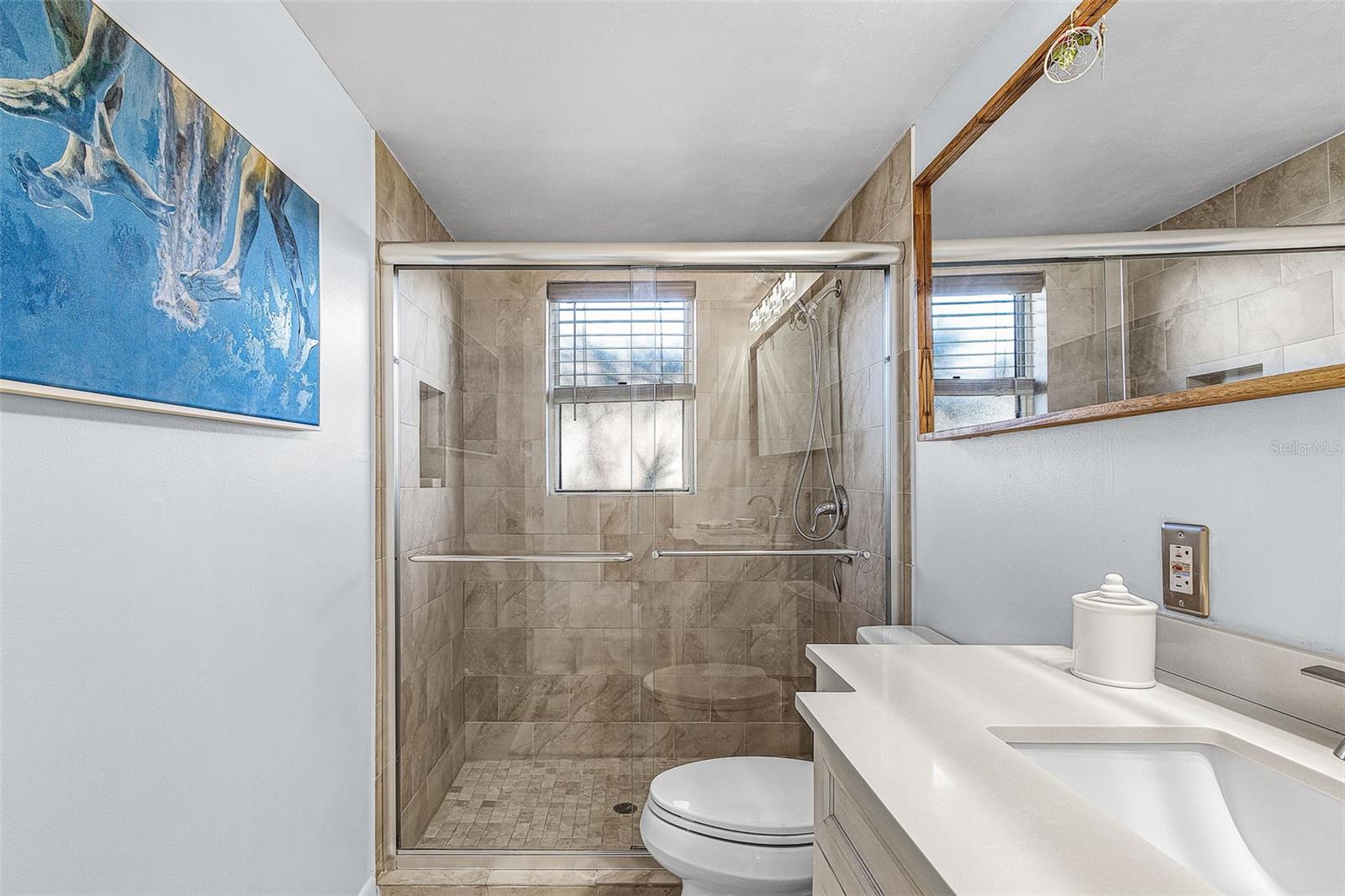 LOS CINCO A CONDO - Residential