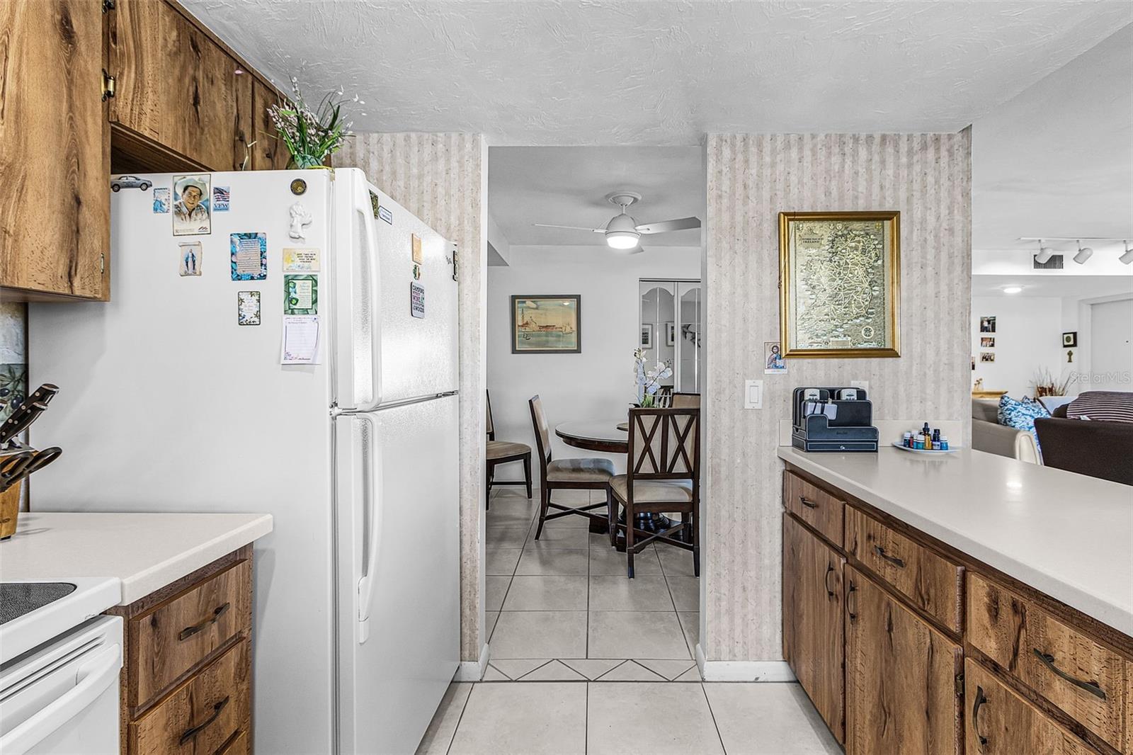 LOS CINCO A CONDO - Residential