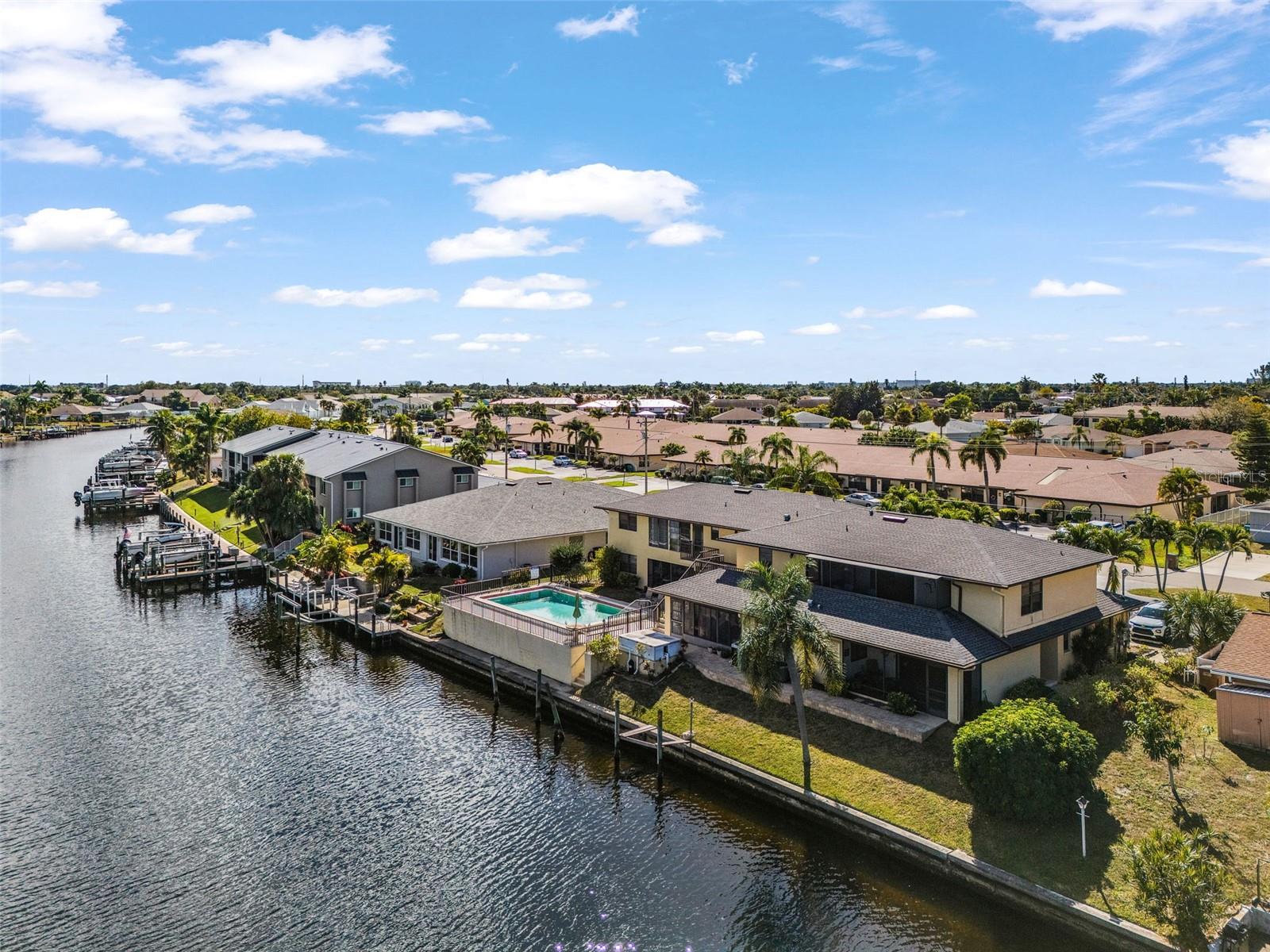 LOS CINCO A CONDO - Residential