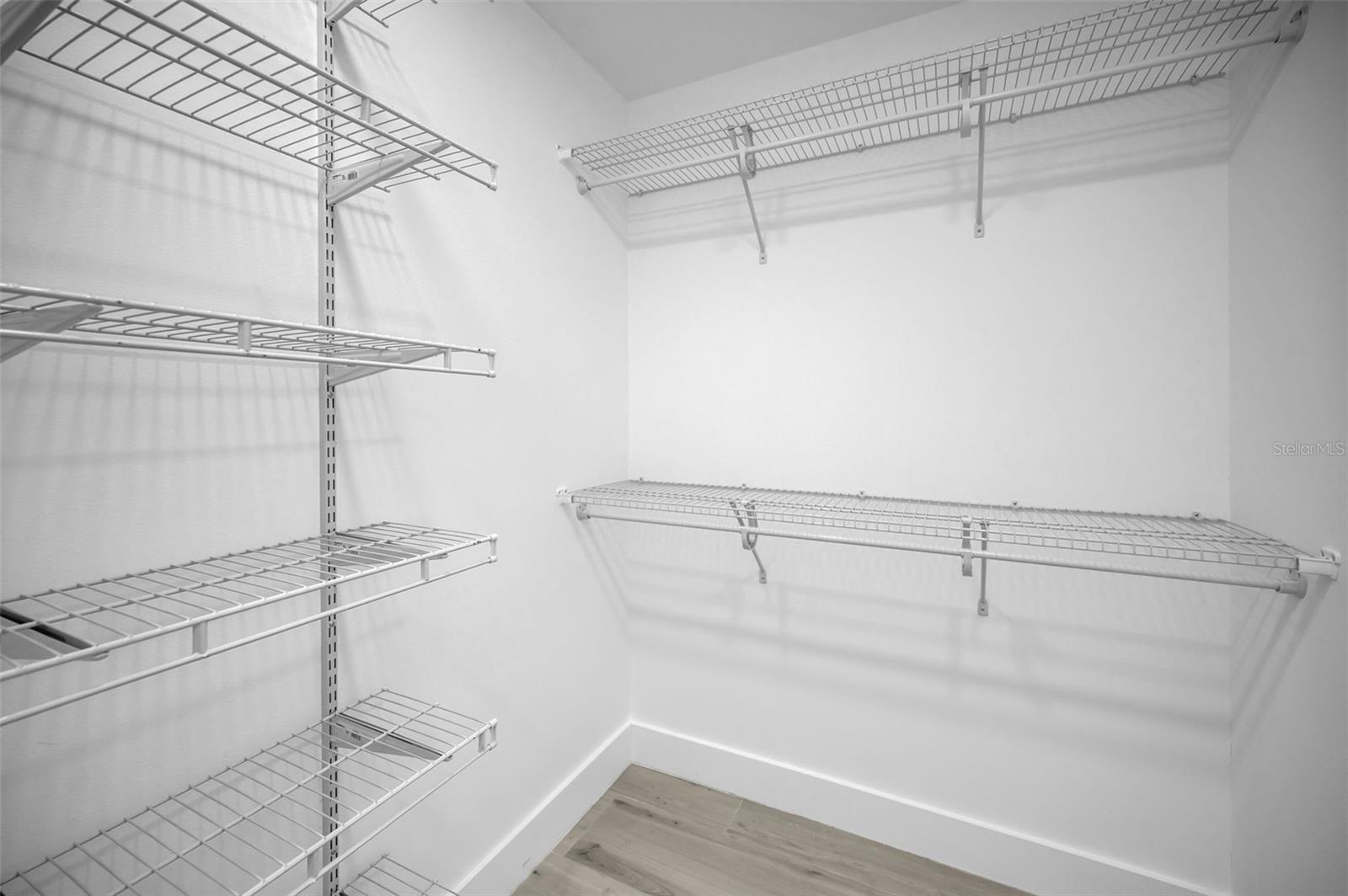 GULF SHORES 1ST ADD - Residential Lease