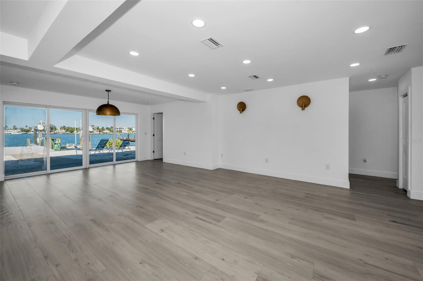 GULF SHORES 1ST ADD - Residential Lease