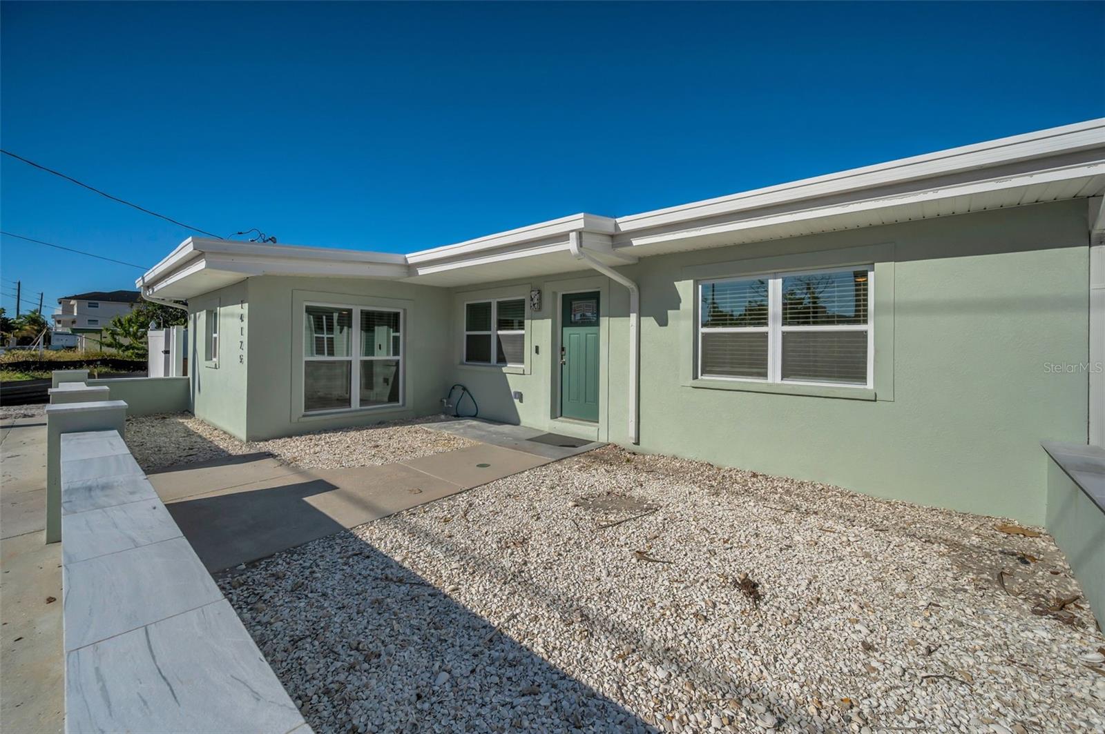 GULF SHORES 1ST ADD - Residential Lease