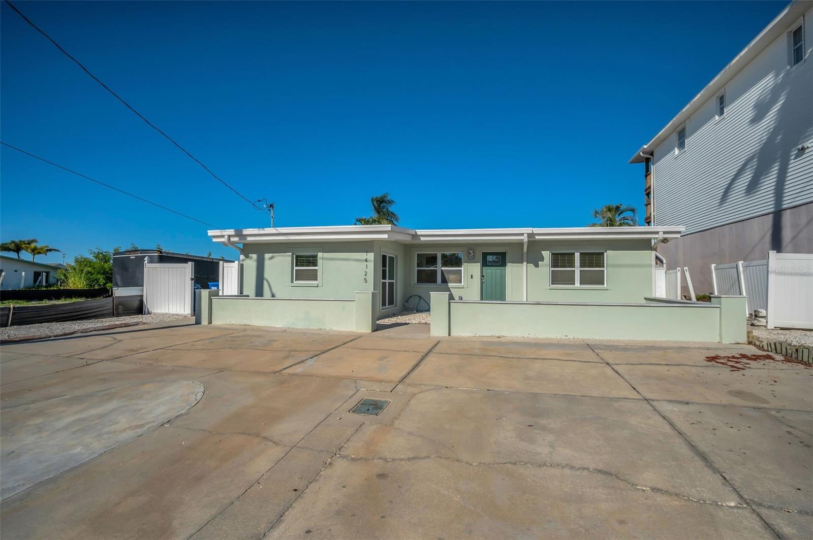 GULF SHORES 1ST ADD - Residential Lease