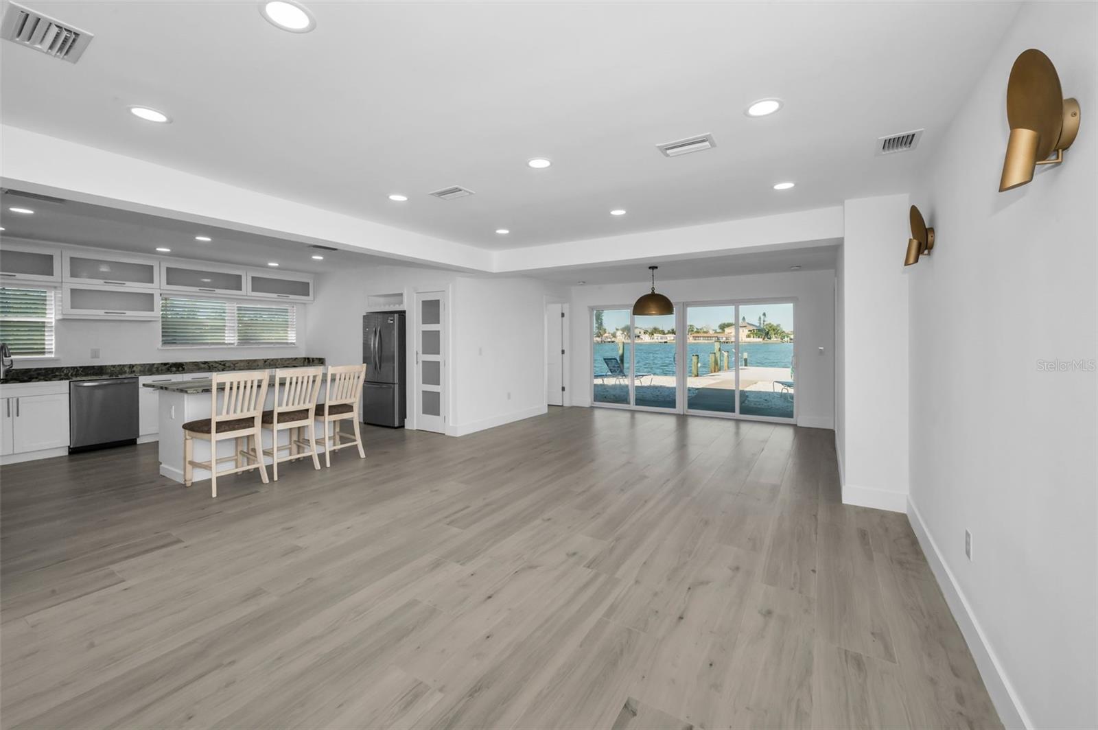 GULF SHORES 1ST ADD - Residential Lease