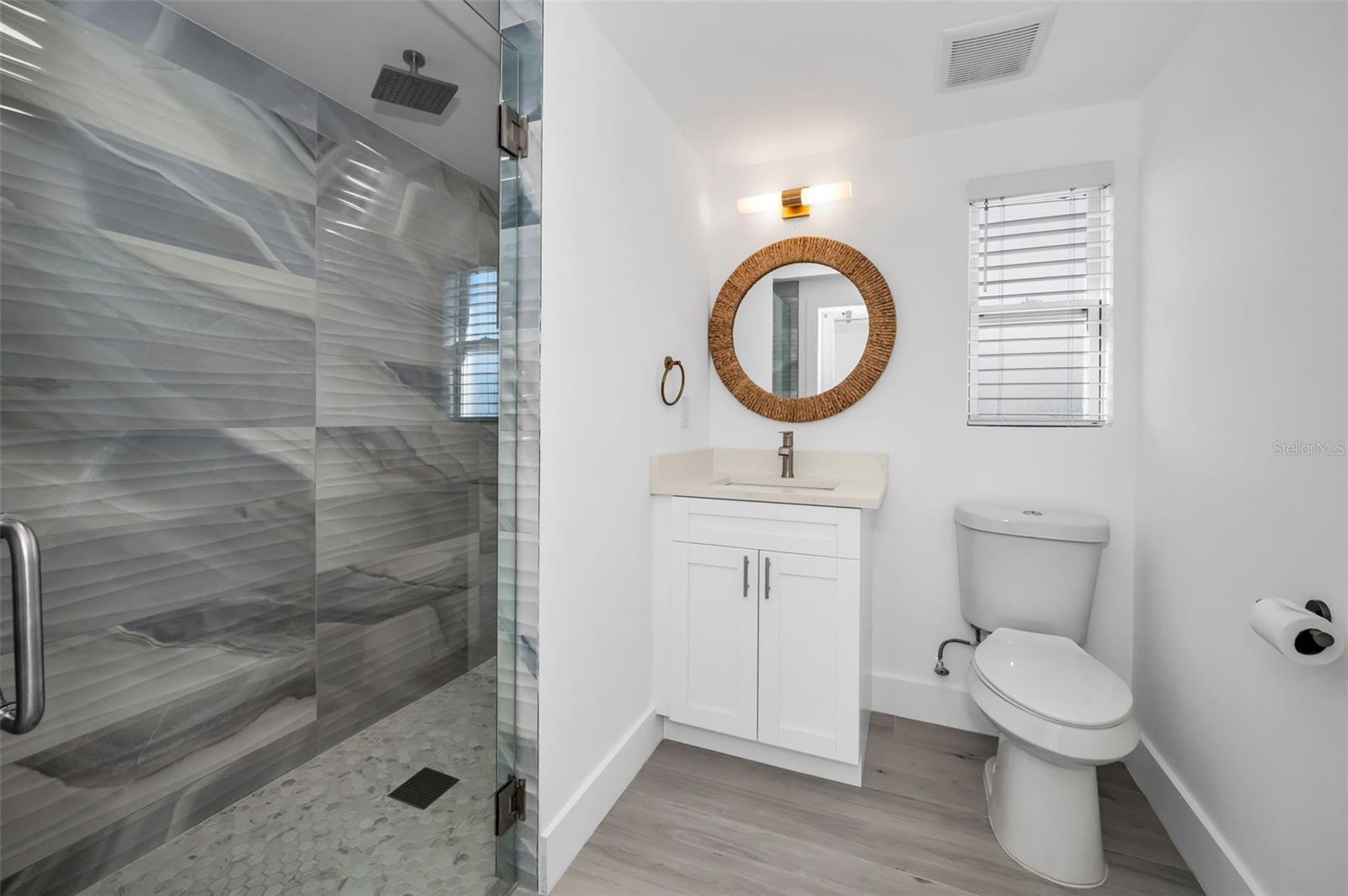 GULF SHORES 1ST ADD - Residential Lease