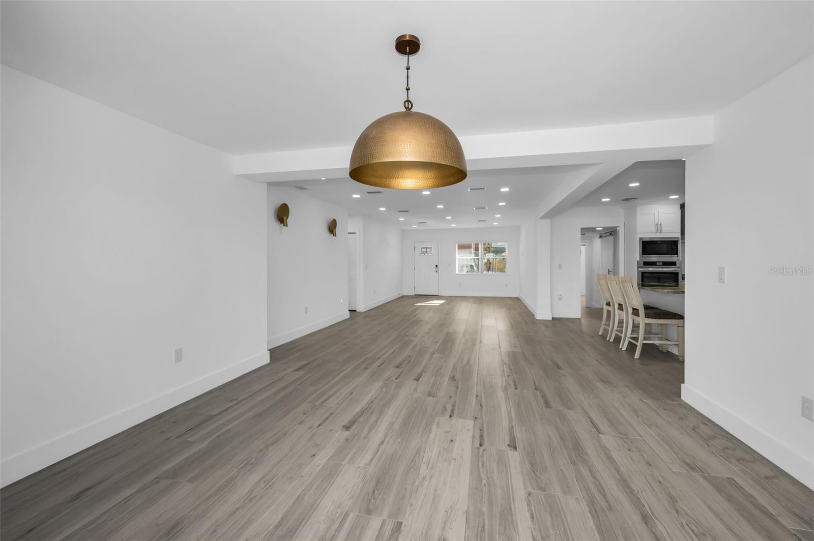 GULF SHORES 1ST ADD - Residential Lease