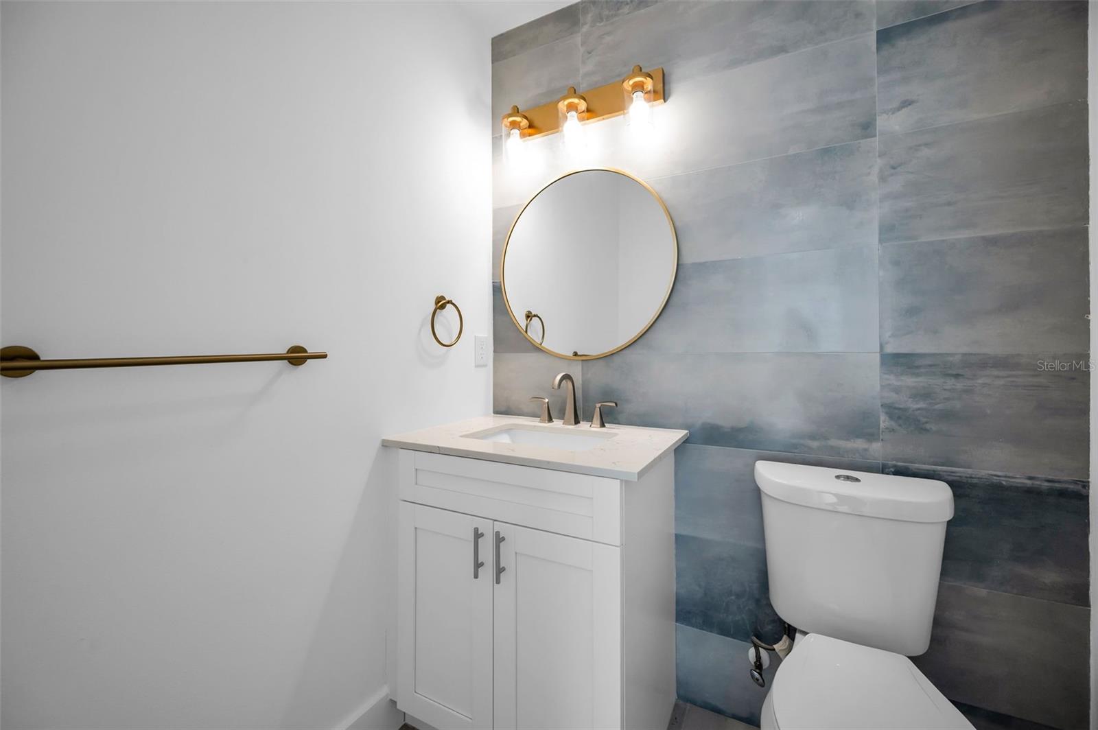 GULF SHORES 1ST ADD - Residential Lease