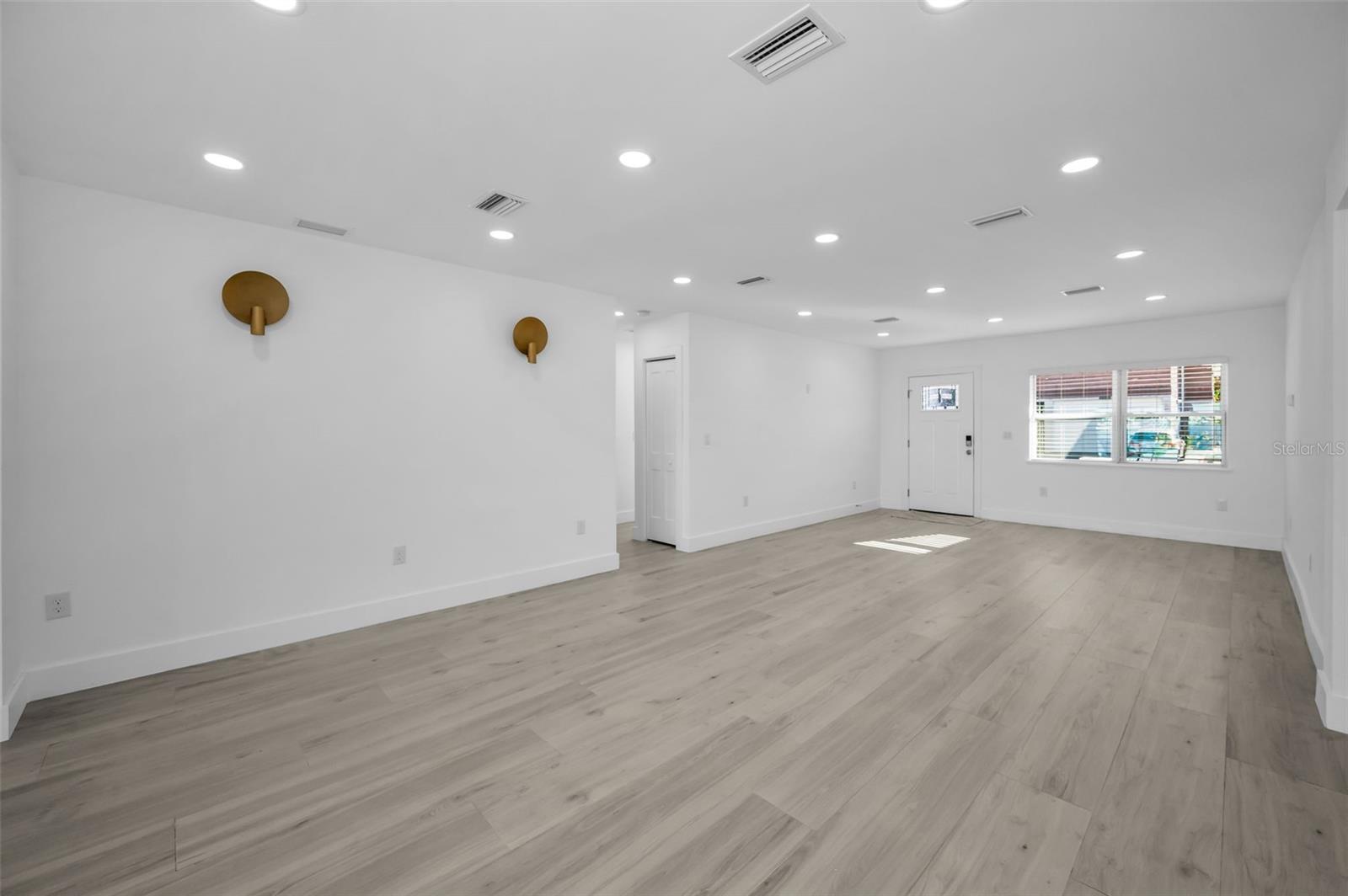 GULF SHORES 1ST ADD - Residential Lease