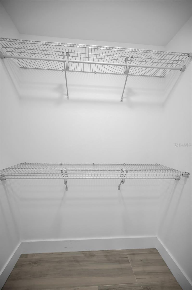 GULF SHORES 1ST ADD - Residential Lease