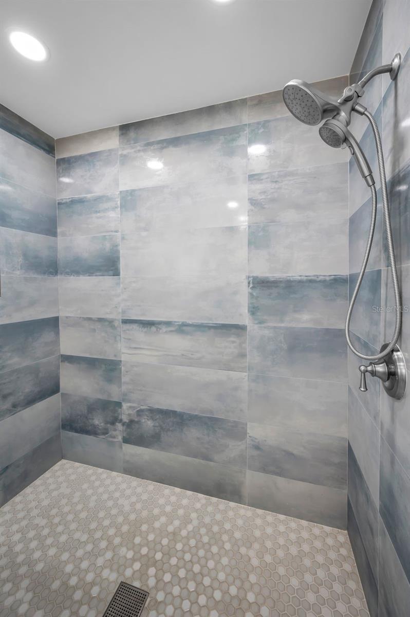 GULF SHORES 1ST ADD - Residential Lease