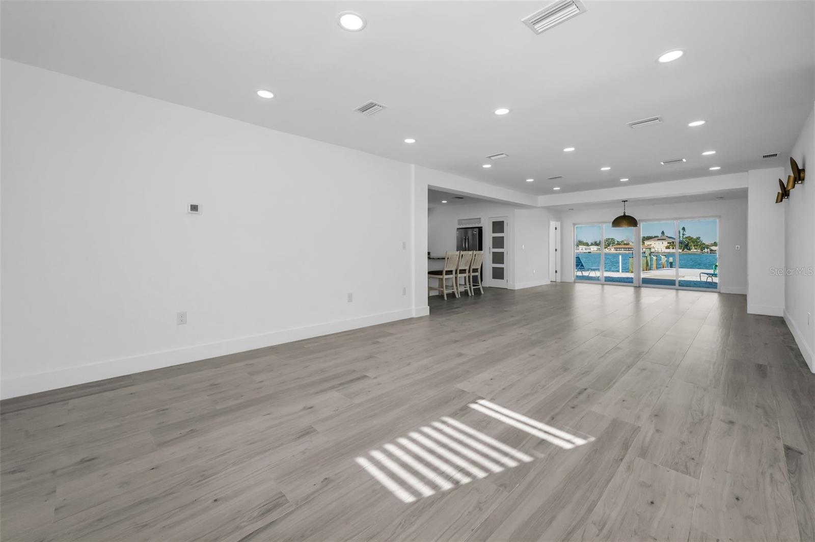 GULF SHORES 1ST ADD - Residential Lease