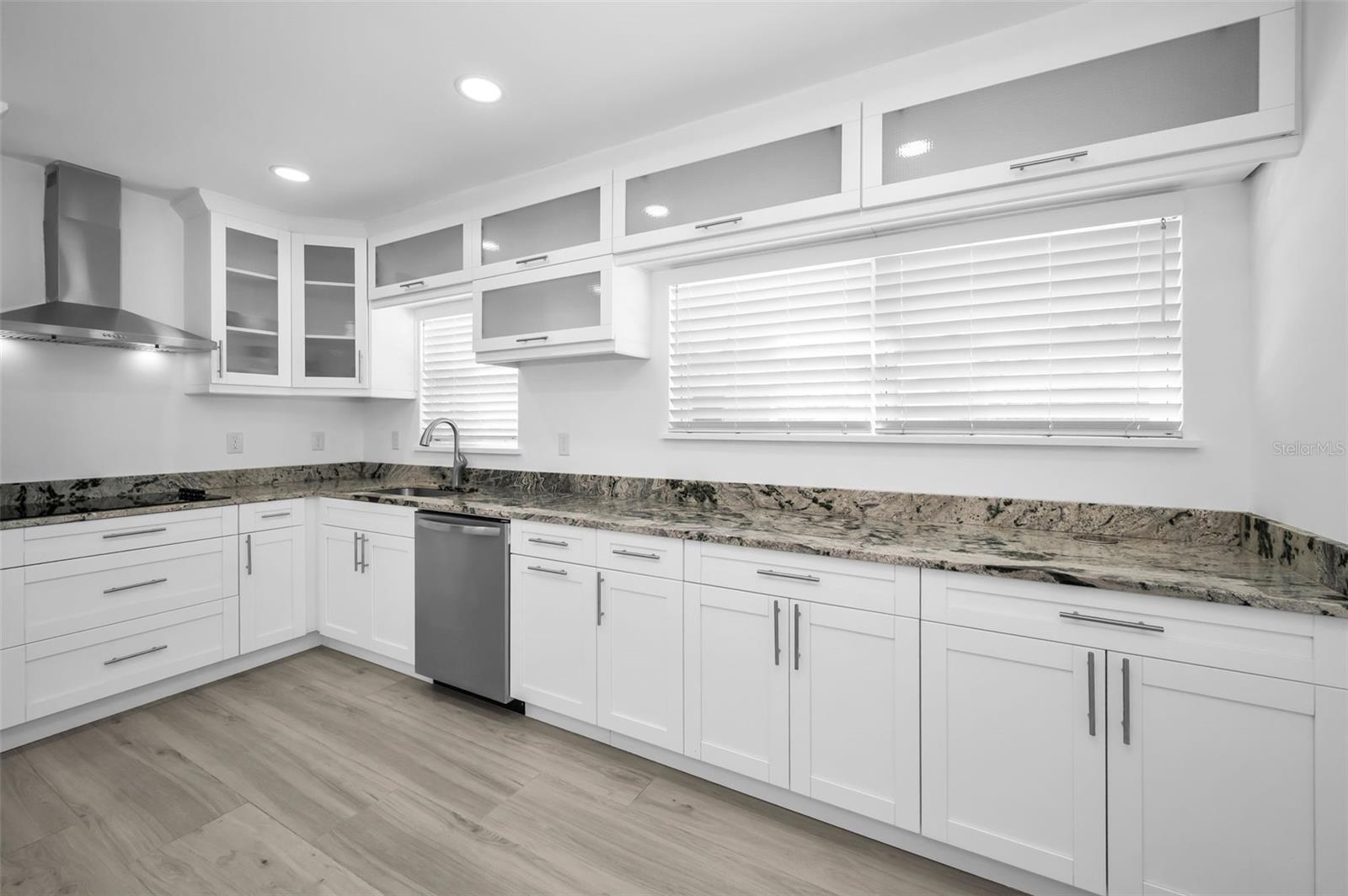 GULF SHORES 1ST ADD - Residential Lease