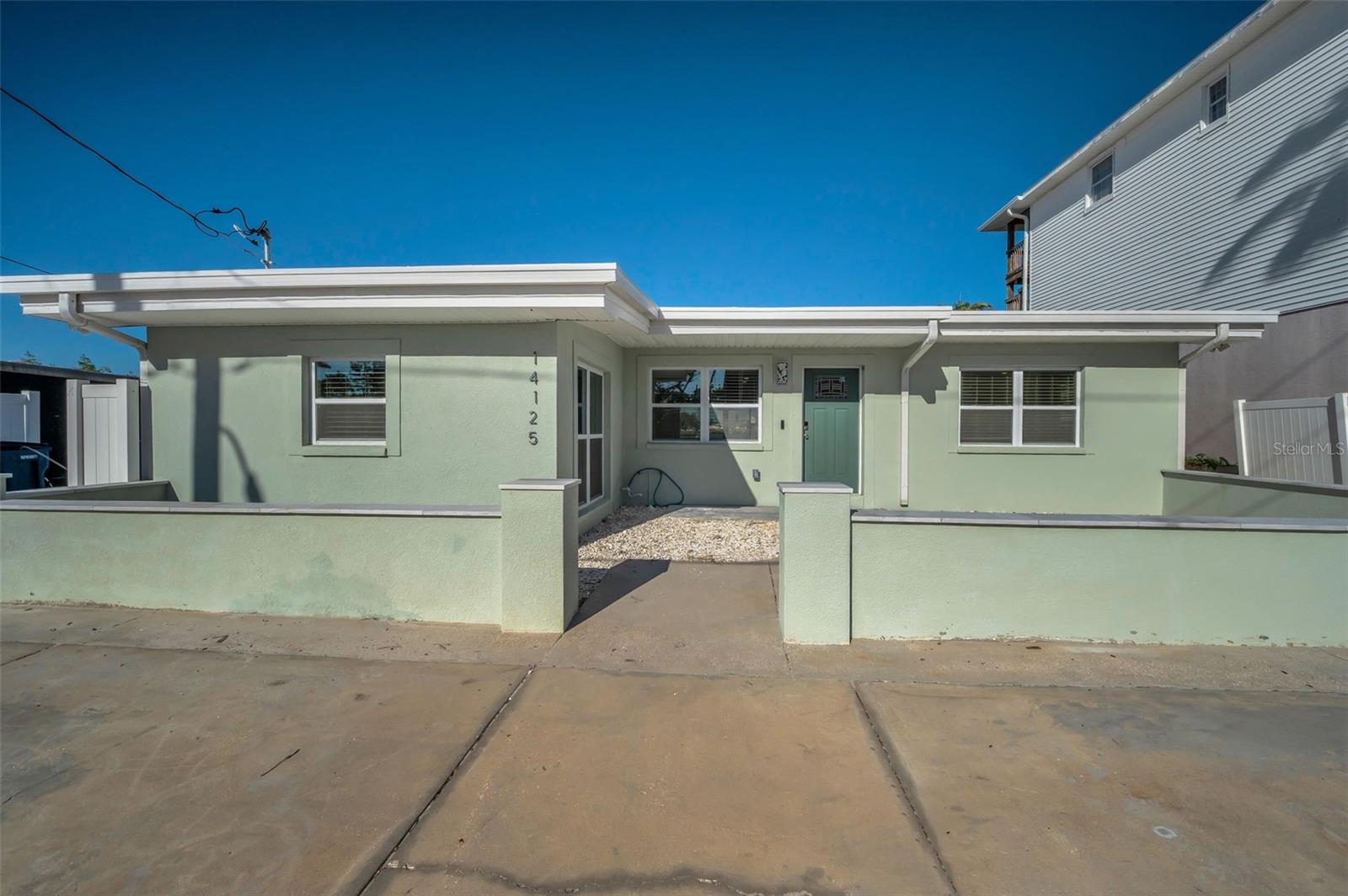 GULF SHORES 1ST ADD - Residential Lease