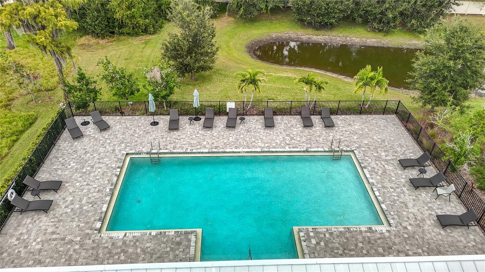 KEMERTON PLACE - Residential