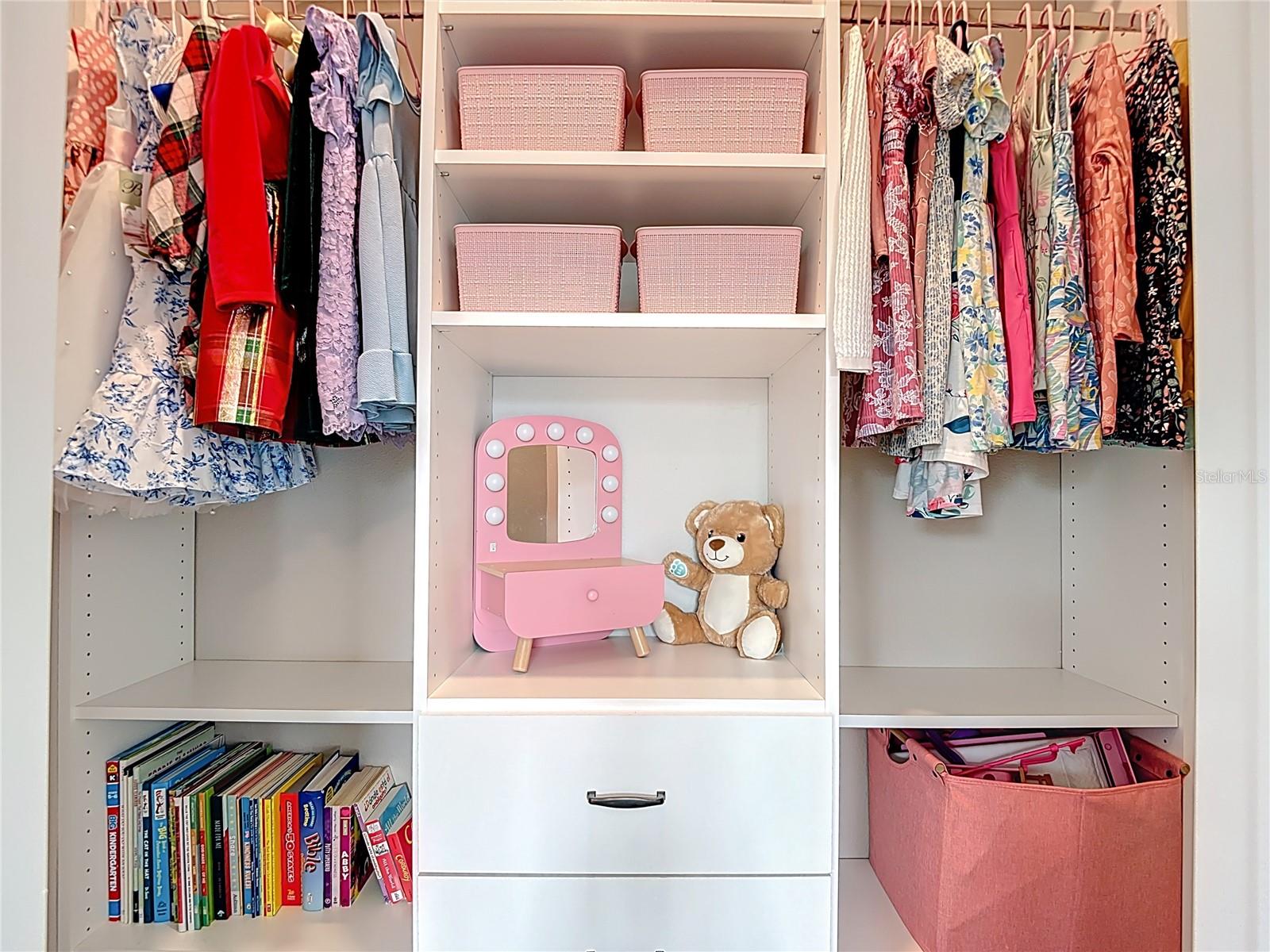 KEMERTON PLACE - Residential