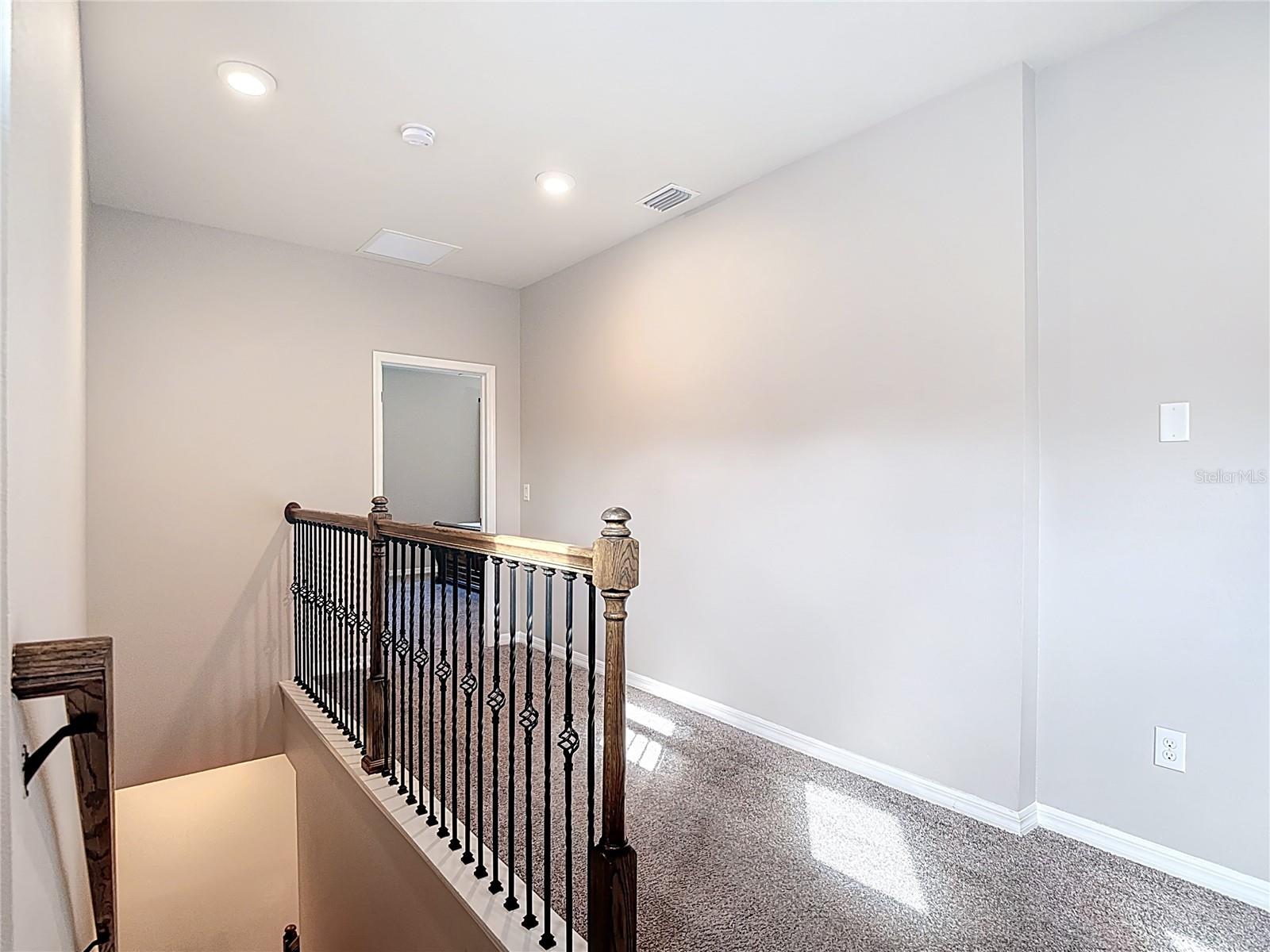 KEMERTON PLACE - Residential