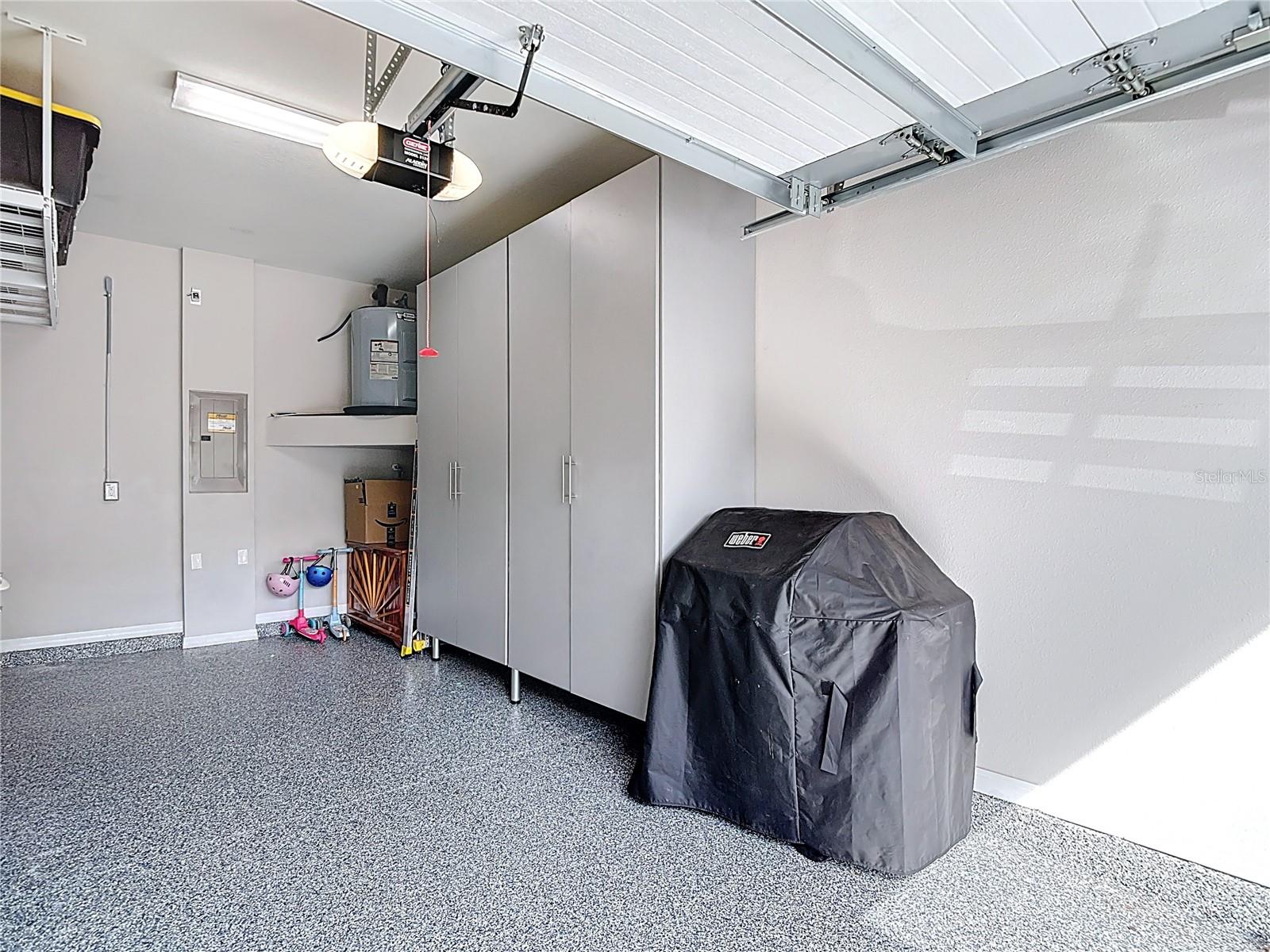 KEMERTON PLACE - Residential