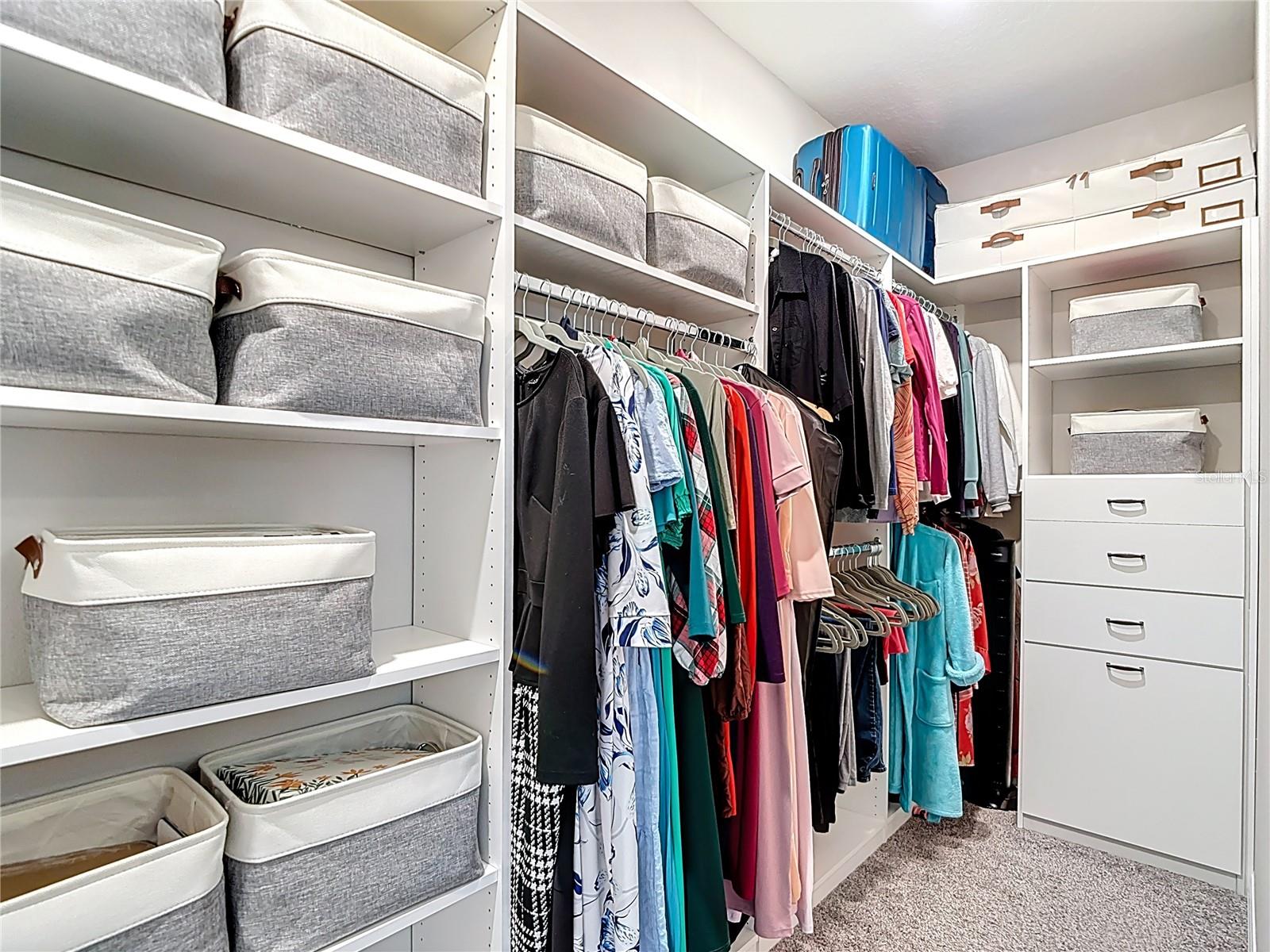 KEMERTON PLACE - Residential