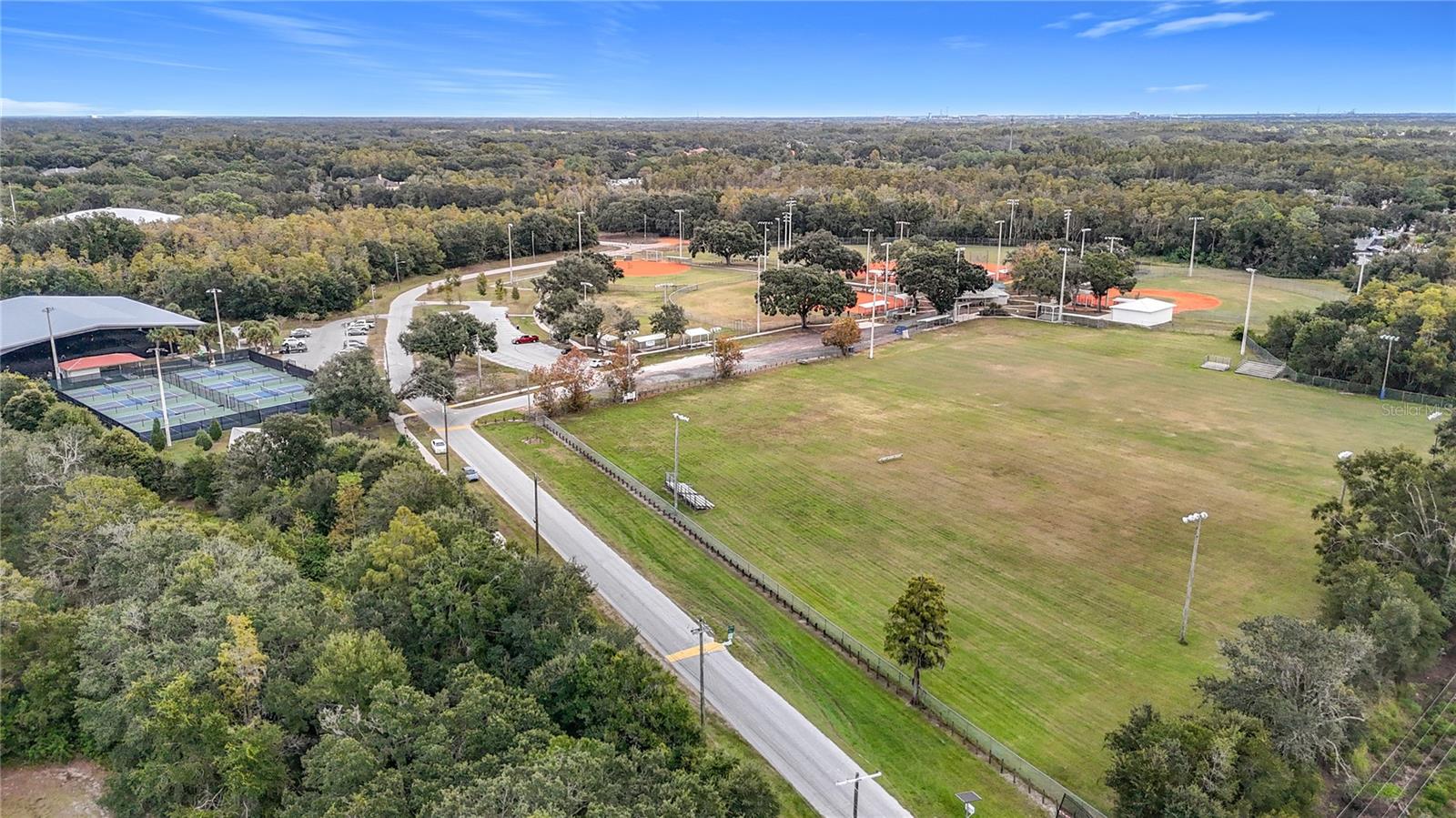 KEMERTON PLACE - Residential