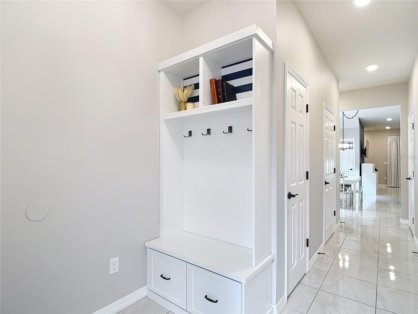 KEMERTON PLACE - Residential