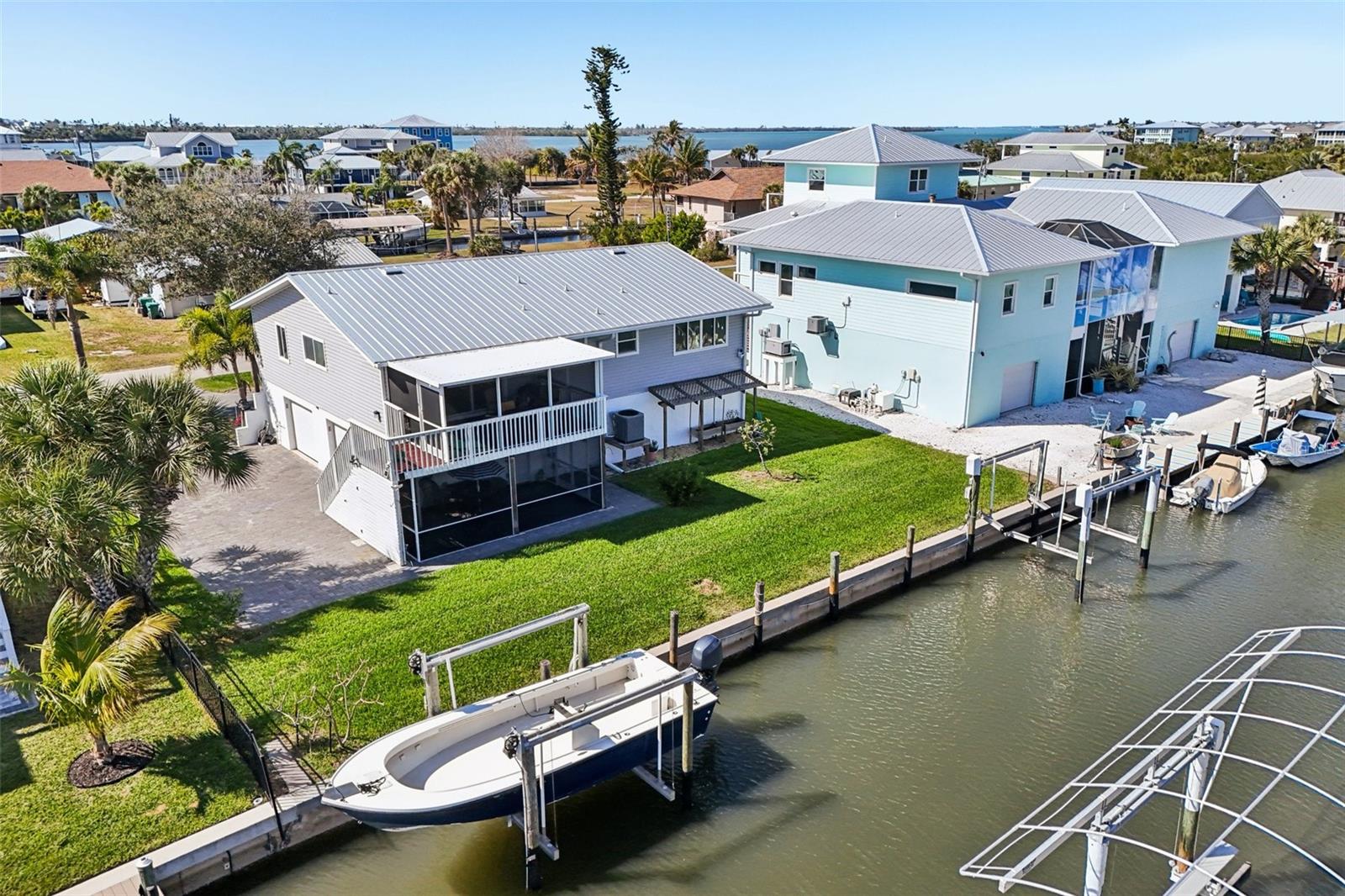 PALM POINT - Residential