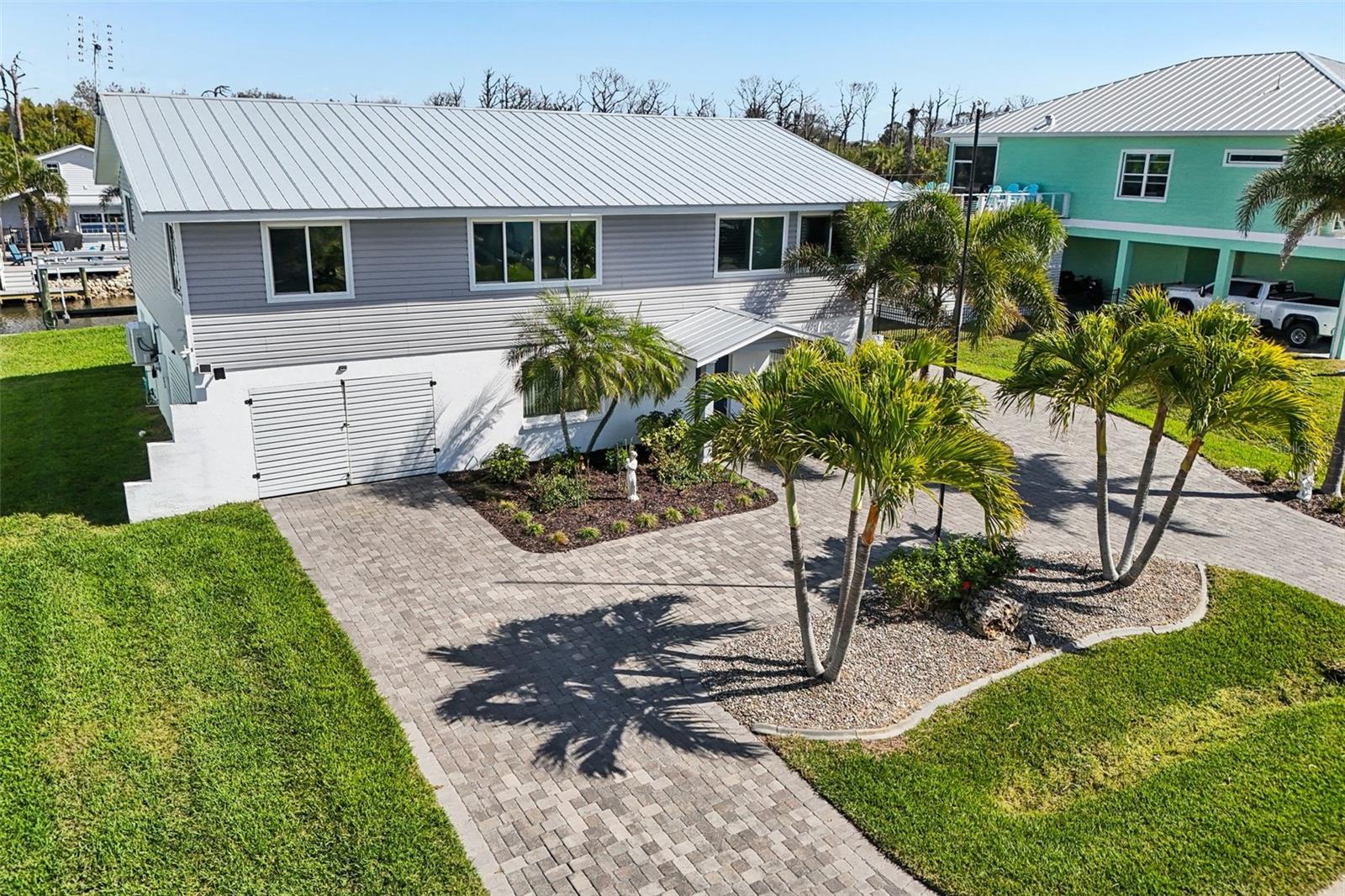 PALM POINT - Residential