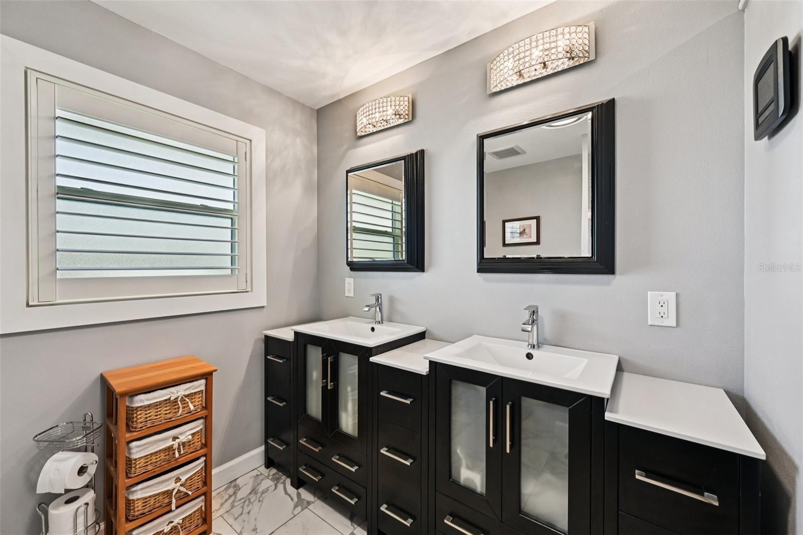 PALM POINT - Residential