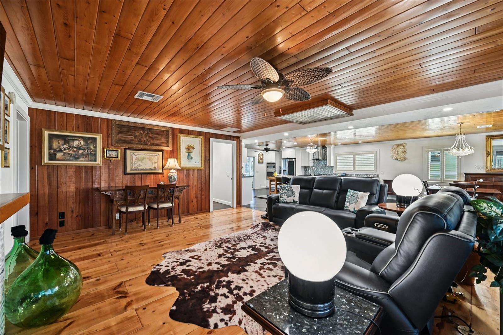 PALM POINT - Residential