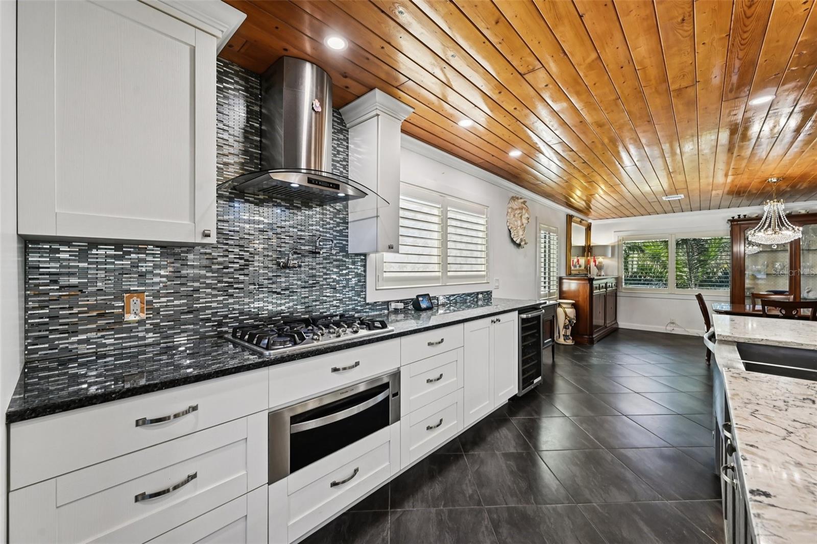 PALM POINT - Residential