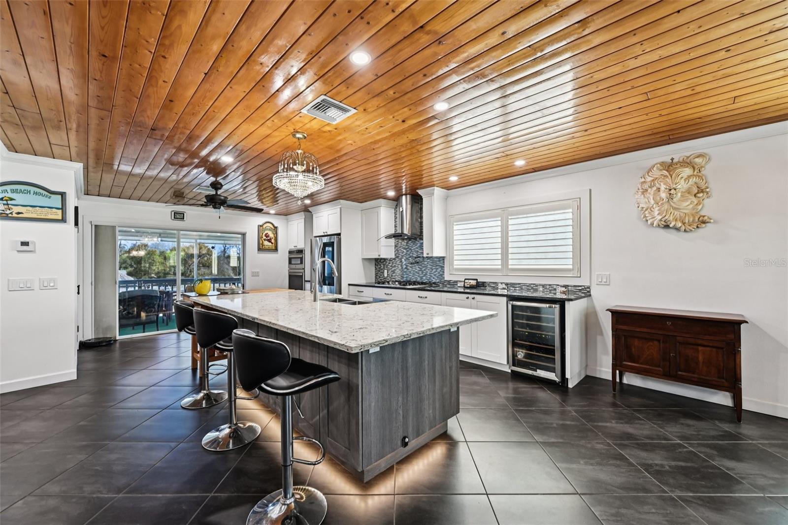 PALM POINT - Residential