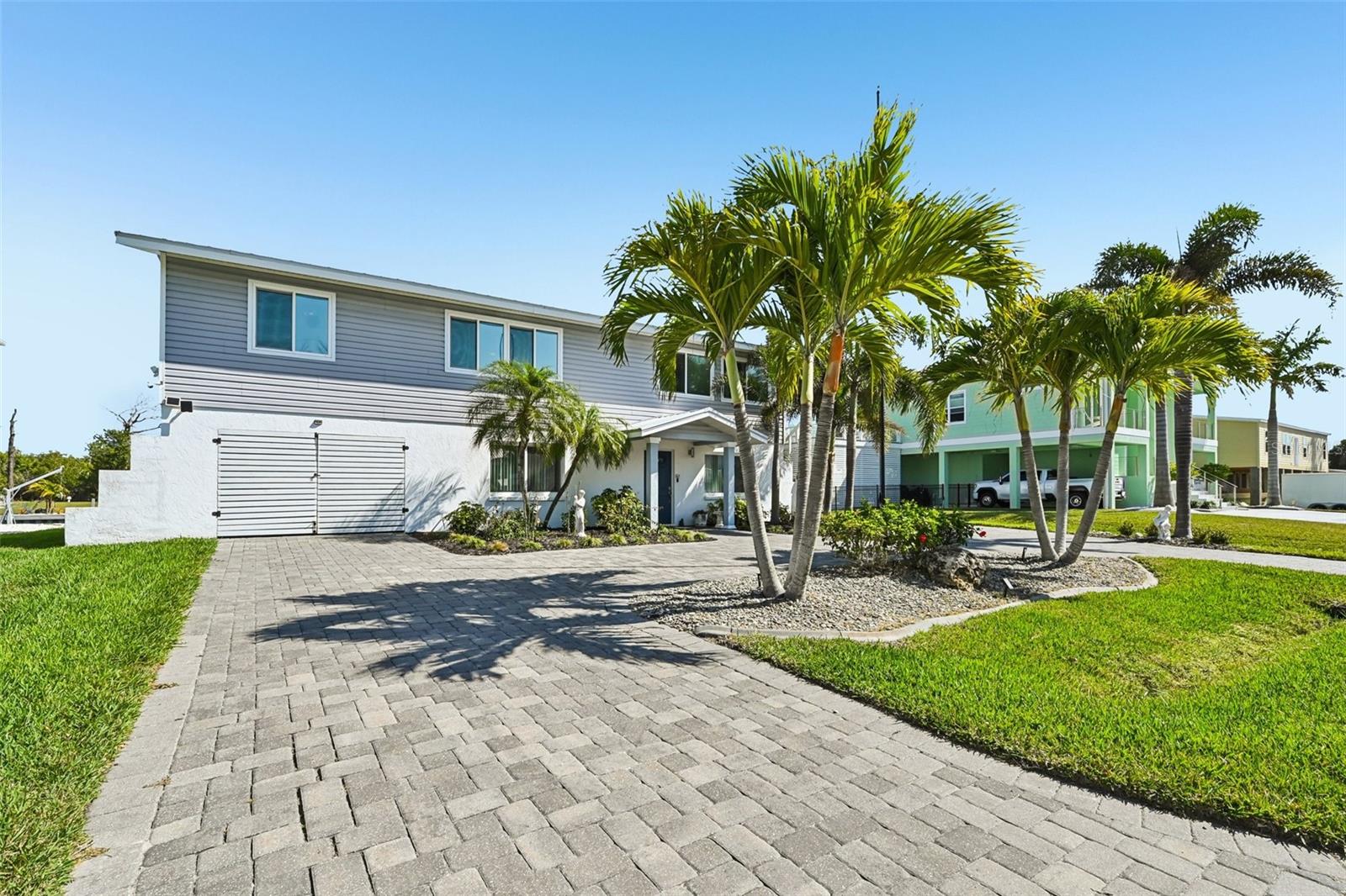 PALM POINT - Residential