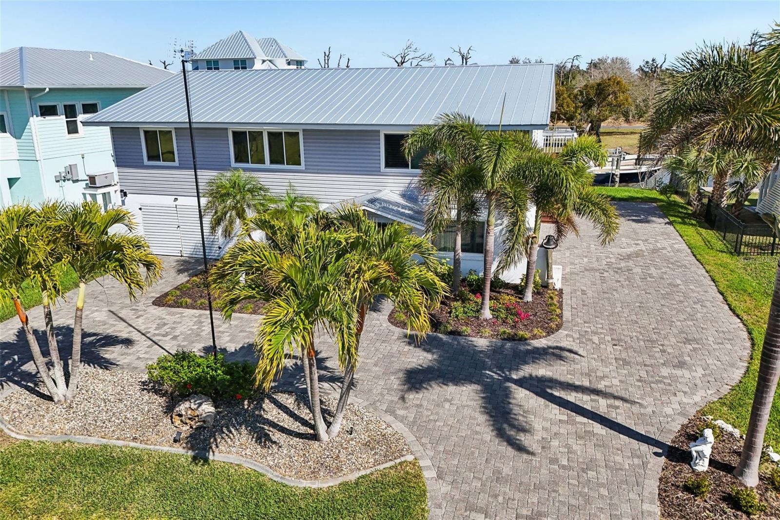 PALM POINT - Residential