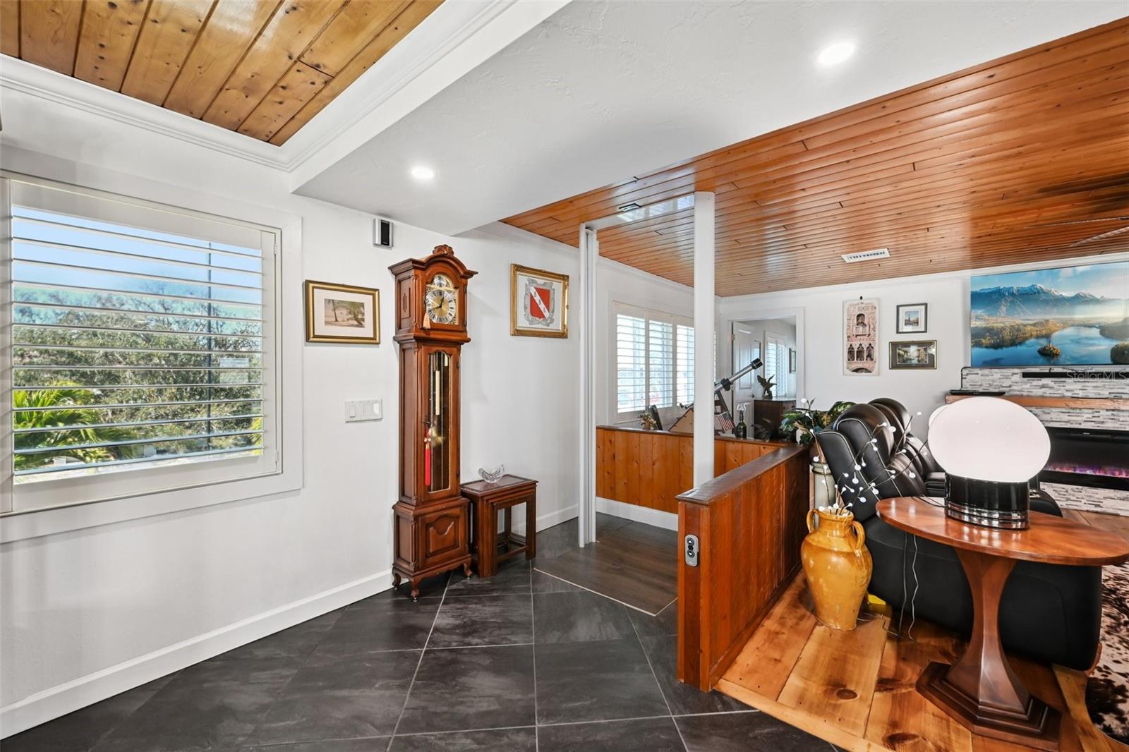 PALM POINT - Residential