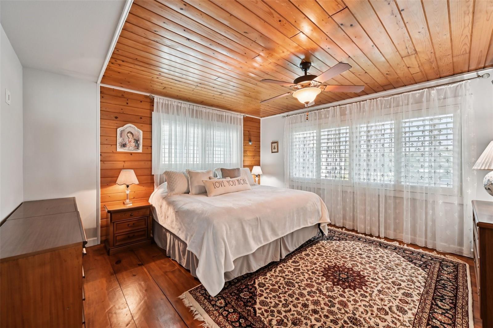 PALM POINT - Residential