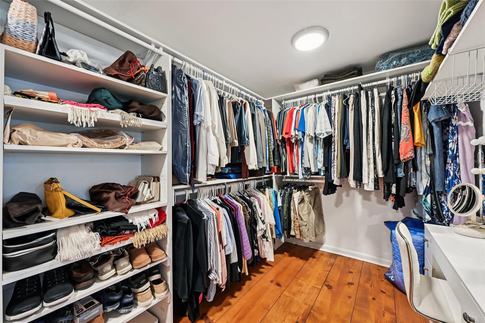 PALM POINT - Residential