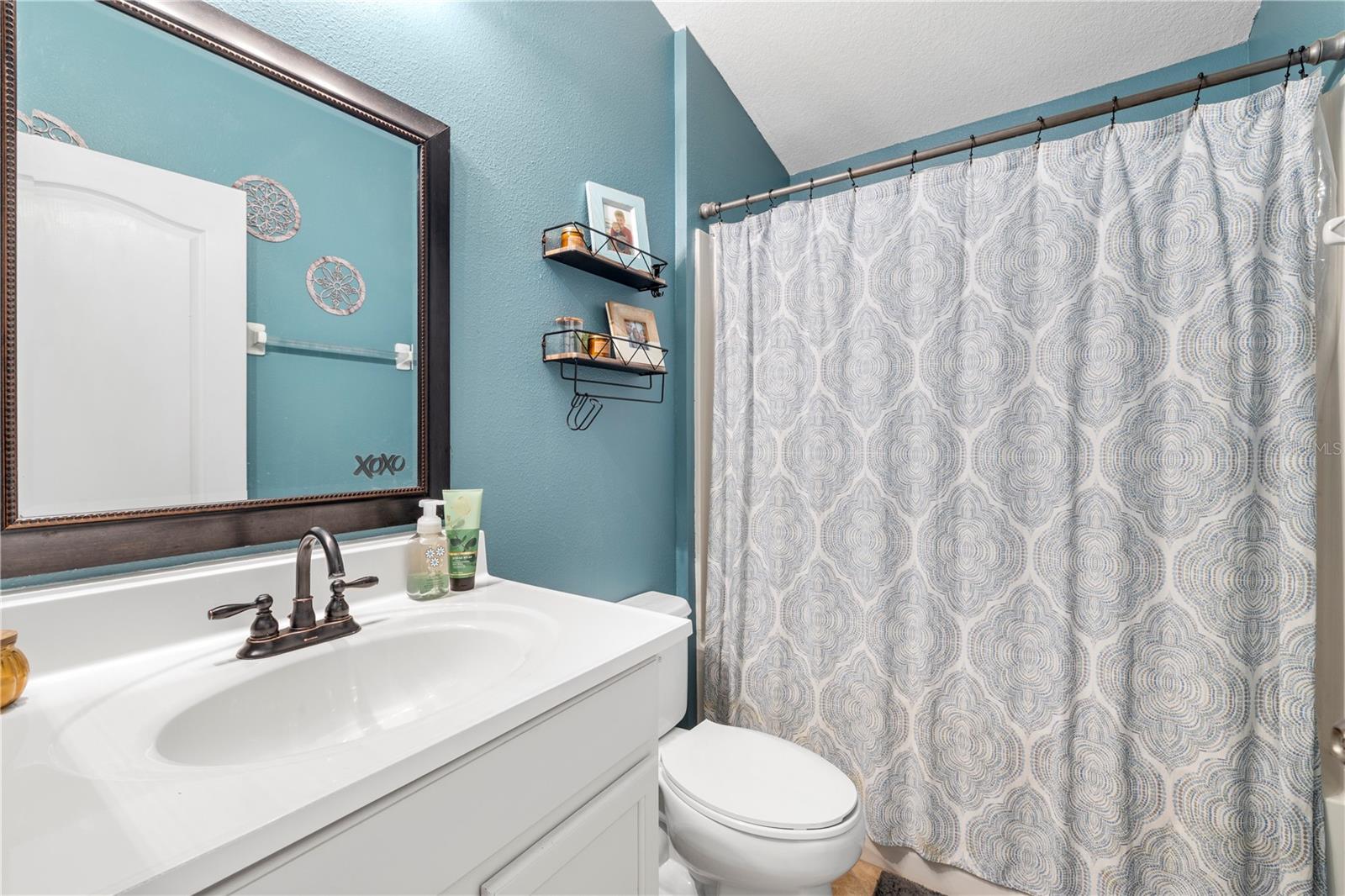 8020 ALAMOSA WOOD AVENUE