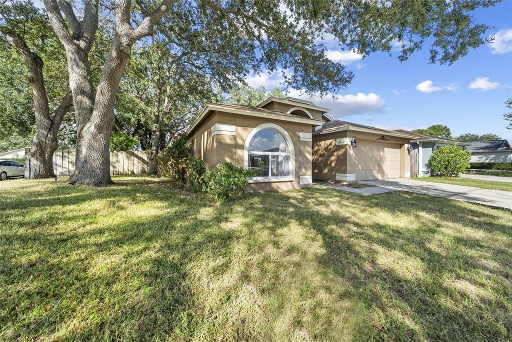 Photo of 1523 Vernon Court, Brandon, FL 33511 (MLS # O6346572)