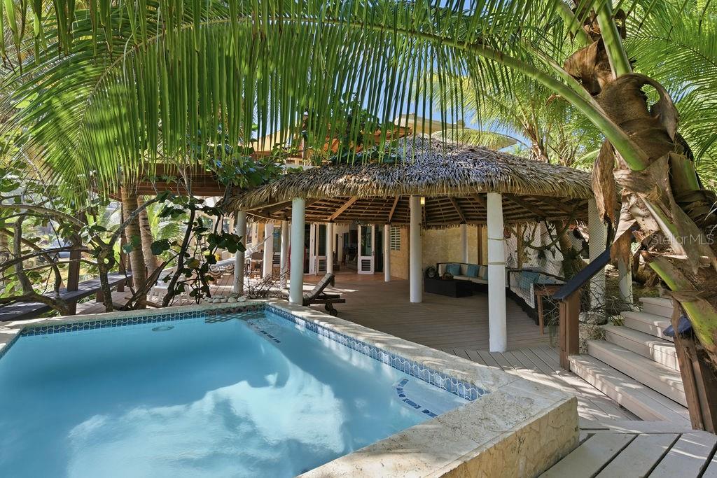 BARRIO PUNTAS RINCÓN - Residential