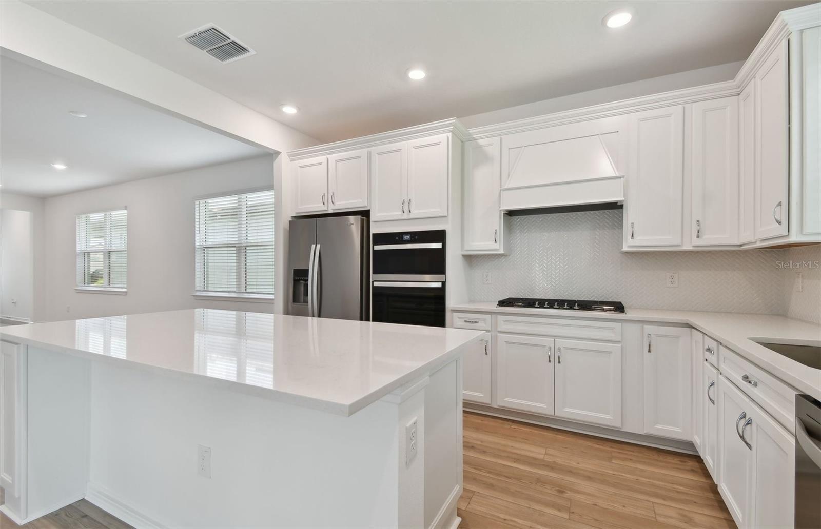 9466 SHOREBIRD COURT